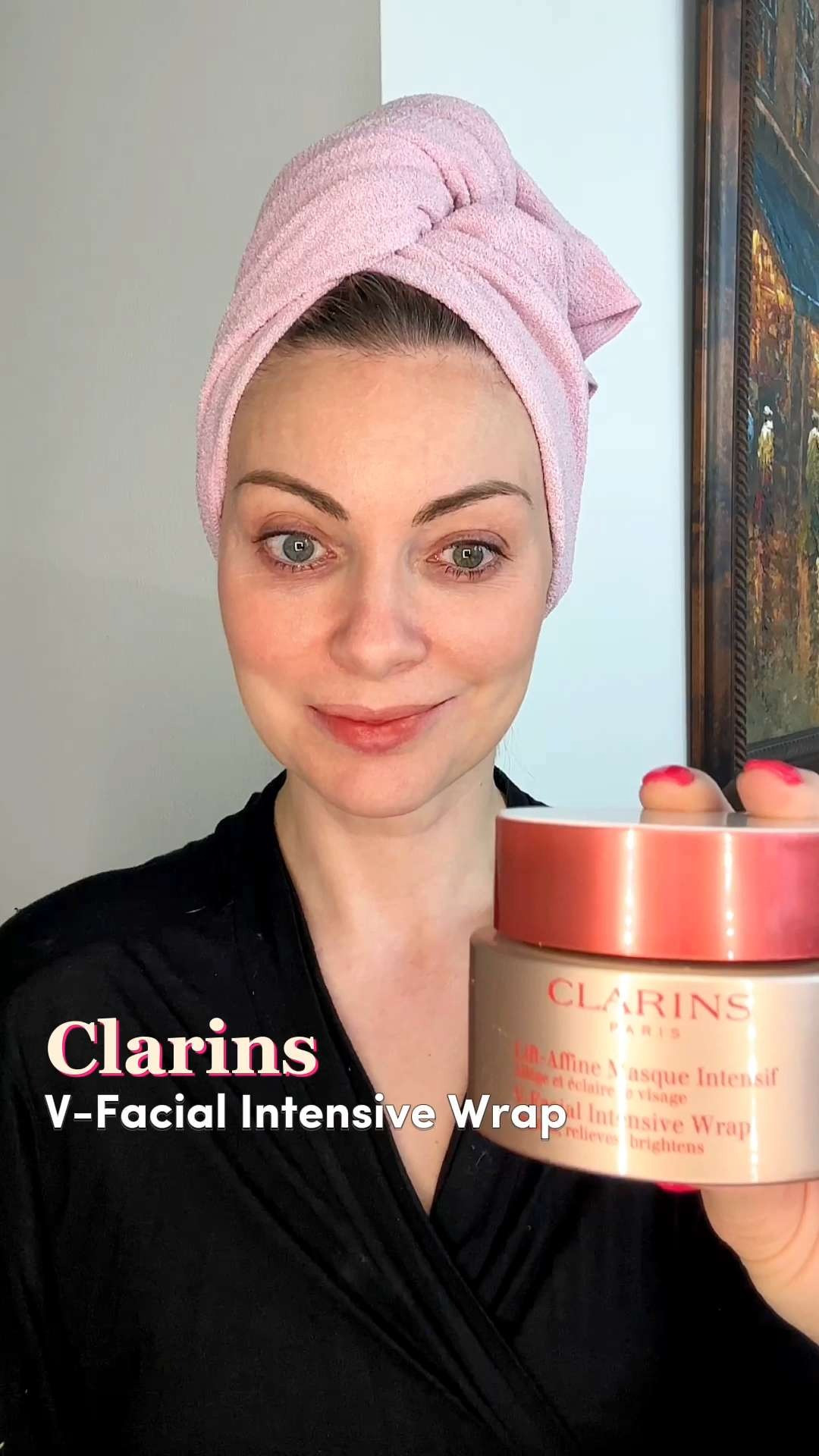 Say hello to a more defined, refreshed you in just 10 minutes! 💆‍♀️ I love that this mask is enriched with Gingko Biloba and Chinese Barley to help drain excess fluid and refine your facial features. This product is good for the busy professional who wants an "instant lift" before a big meeting or a photo-ready finish for a special event! 🪄 #LTKBeauty #LTKBeautyFinds #LTKFinds #ClarinsSkin #FacialContouring #SkincareRoutine #VFacial #ClarinsBeauty #SkinTightening #BeautySecrets #LuxurySkincare 

#LTKdayinmylife #LTKgrwm #LTKBeauty