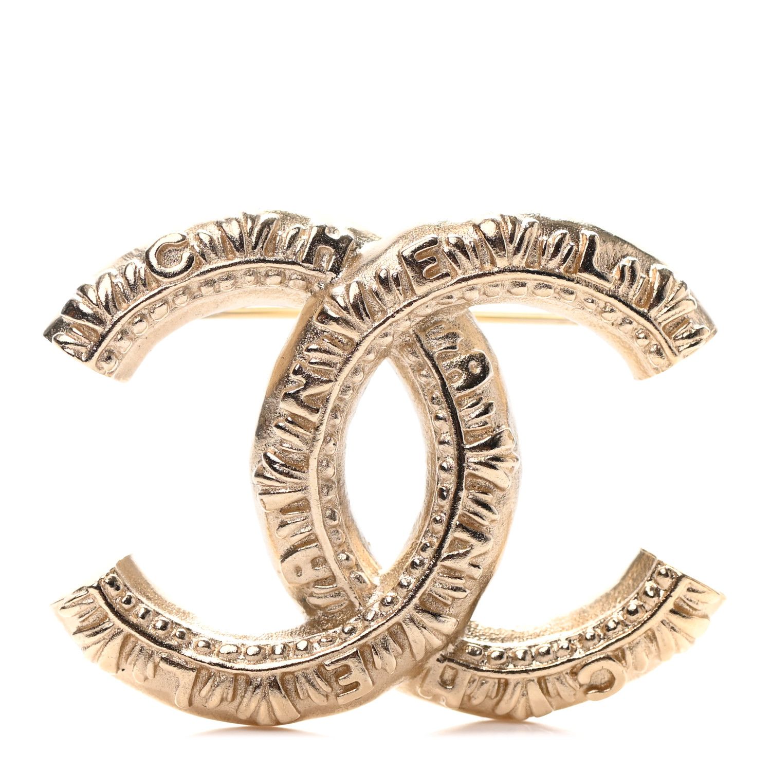CHANEL

CC Logo Brooch Gold | Fashionphile
