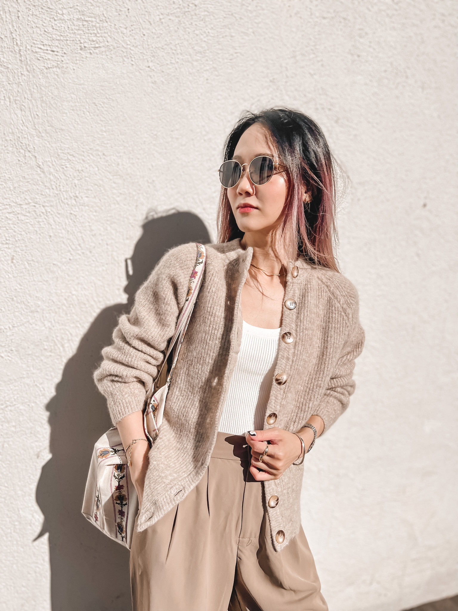 Featuring @Sezane Othello Cardigan in light beige:
Baby alpaca long sleeve cardigan
Twisted knit at armholes, cuffs, and bottom
Round neckline
Made in Italy



#LTKHoliday #LTKstyletip #LTKSeasonal