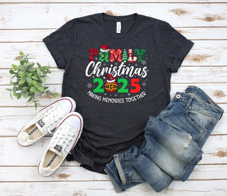 Camisetas familiares personalizadas de Navidad 2025, camiseta navideña personalizada, camiseta d... | Etsy (US)