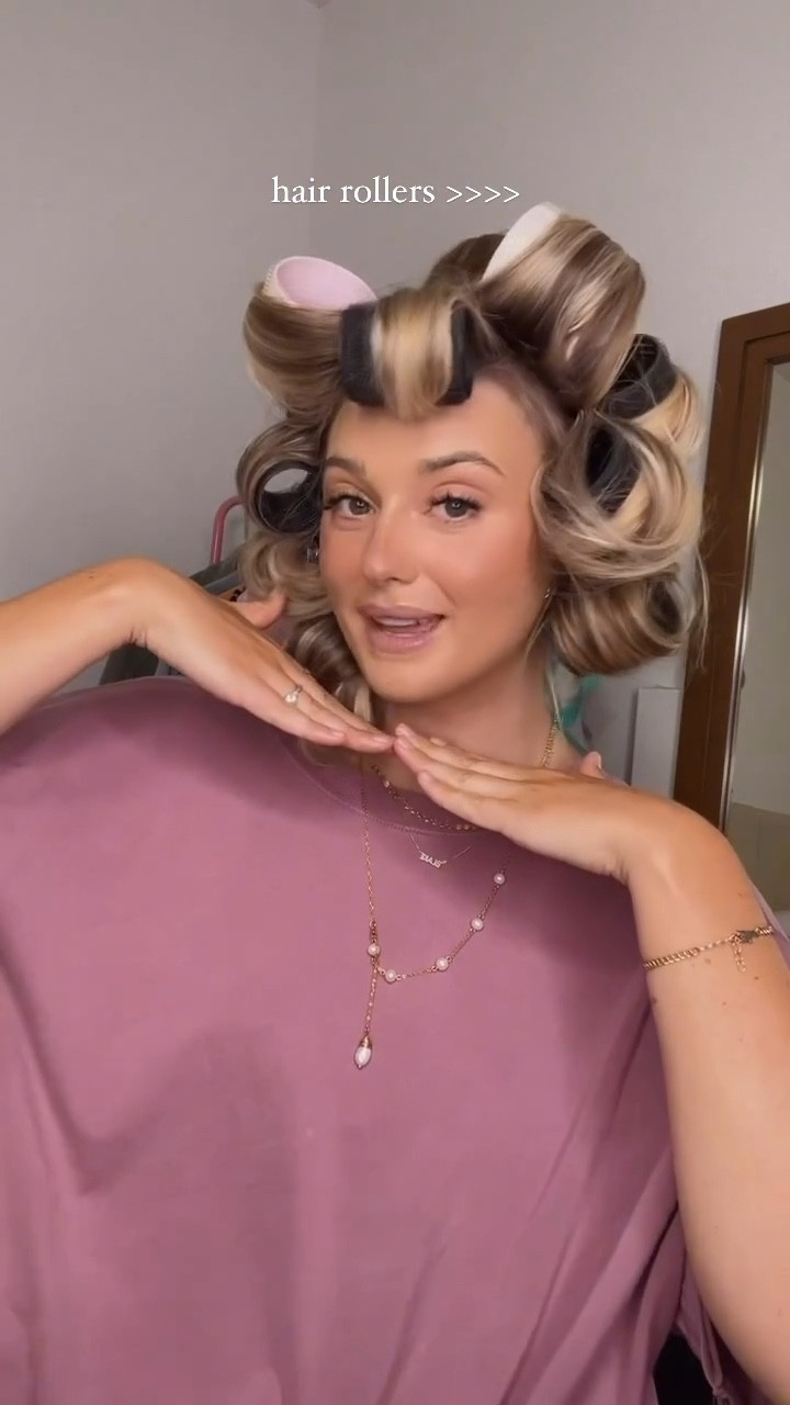 hair rollers >>> 
with my @dyson airwrap 
.
.
.
#hairtutorial #hairtransformation #sabrinacarpenter #hairtutorials #hairvideos #hairstyle #hairstyles #hairstylist #hairrollers #hairroller #hairtransformations