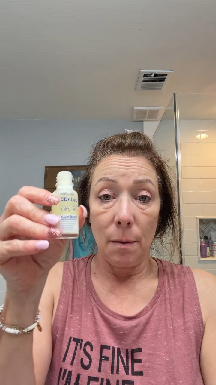 Dr. Leo Acne Buster drying lotion is a spot treatment designed to help target breakouts and reduce the appearance of pimples overnight.@DR LEO OFFICIAL STORE PH #AcneTreatment #SpotTreatment #ClearSkin #SkincareRoutine #AcneCare