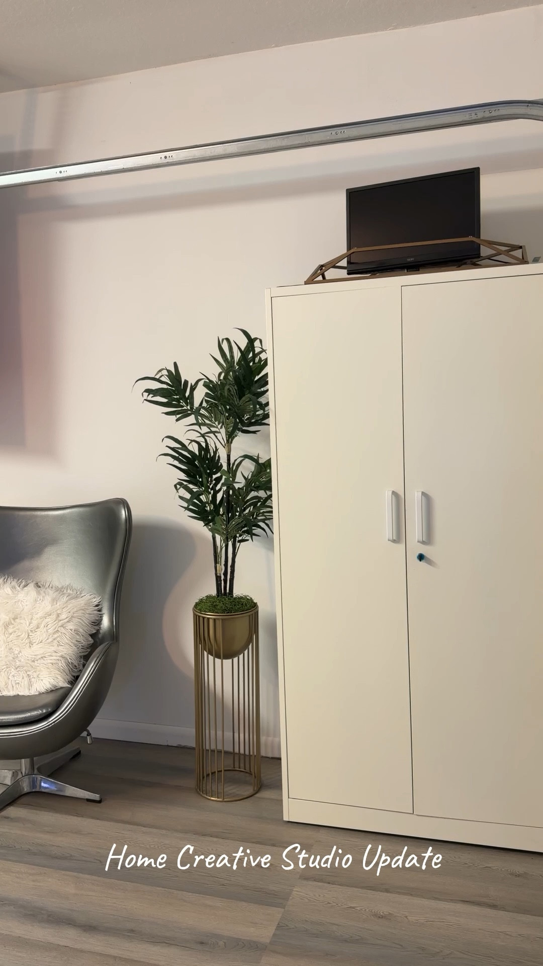 With me being a content creator and hubby being a photographer it is important that we have a shared creative space that takes into consideration both of our needs. The solution was to turn our garage into a #CreativeStudio. It is still a work in progress but here’s a quick update on what it looks like now. 📸

Key Features that I love:
✔️Hair, Makeup, & Wardrobe Station
✔️Portable Fitting Room
✔️Lounge Area
✔️Studio Backdrops
✔️Office/WorkSpace
✔️Mounted TV
✔️Photography lighting 
✔️Cameras & Equipment
✔️Photography Props
✔️Storage

Shop the studio items and my content tools

#LTKHome