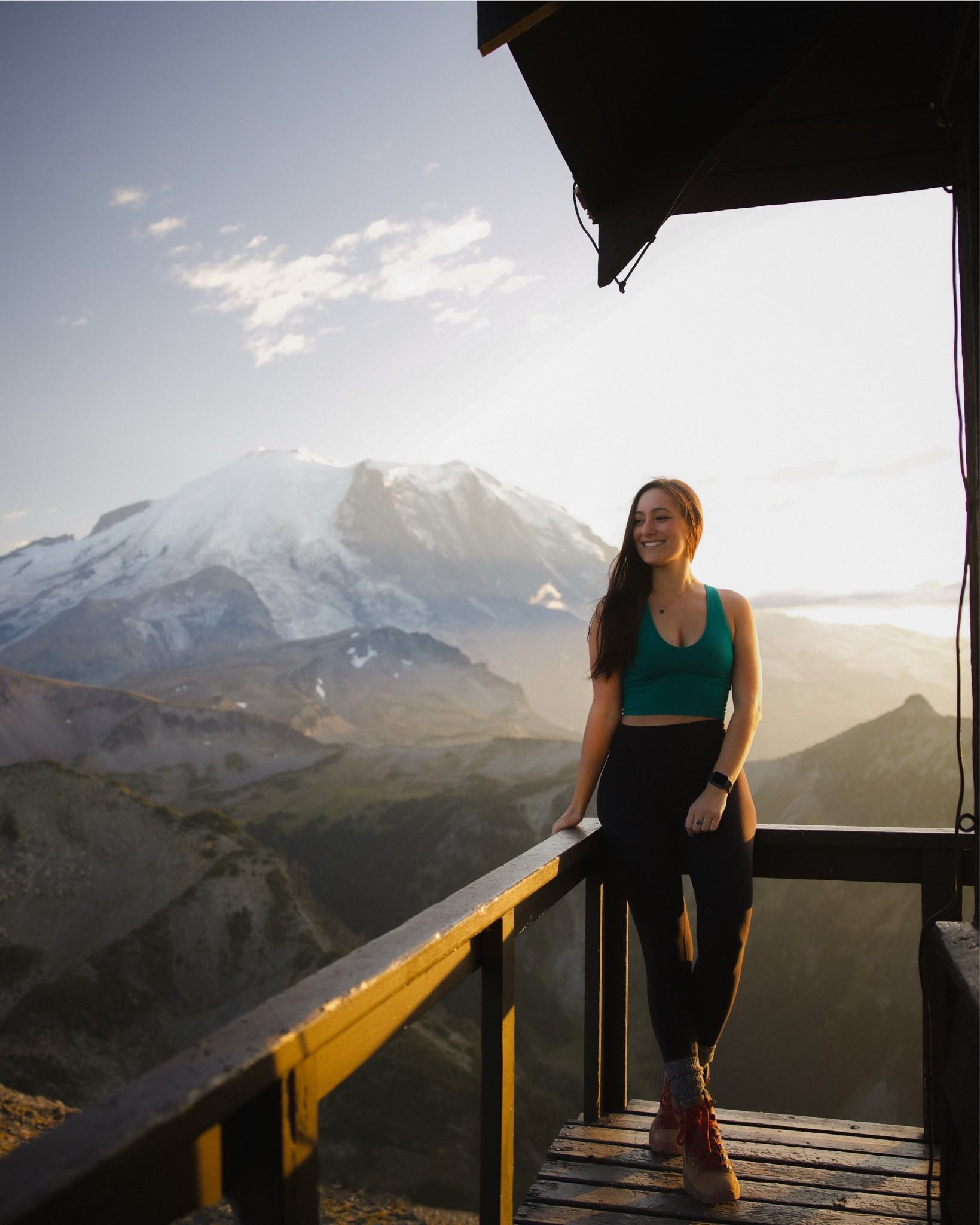 The Aurora Seamless Crop Rib Tank is 🤌🏼
I got size XS in the tank
Leggings are size 2
&My fave Danner hiking boots, always 🥾

#LTKTravel #LTKFitness #LTKActive