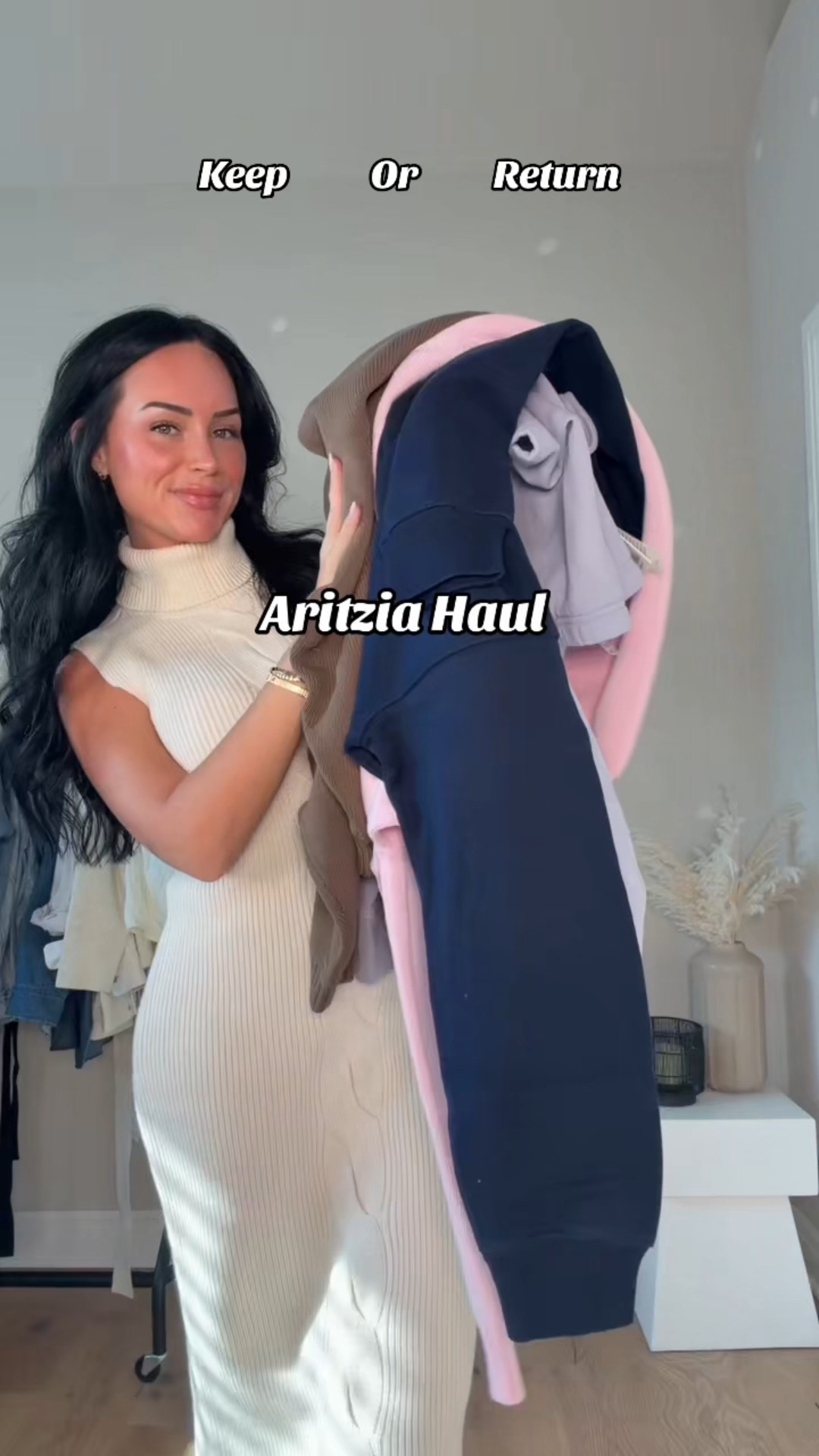 Aritzia haul keep or return?! I will have these on my LTK in the @aritzia section 🫶🏻

My sizing 5’7, 145lbs, 32dd
I’m wearing size medium’s, size small half zip, size 4 leggings 

#LTKActive #LTKootd #LTKValentine