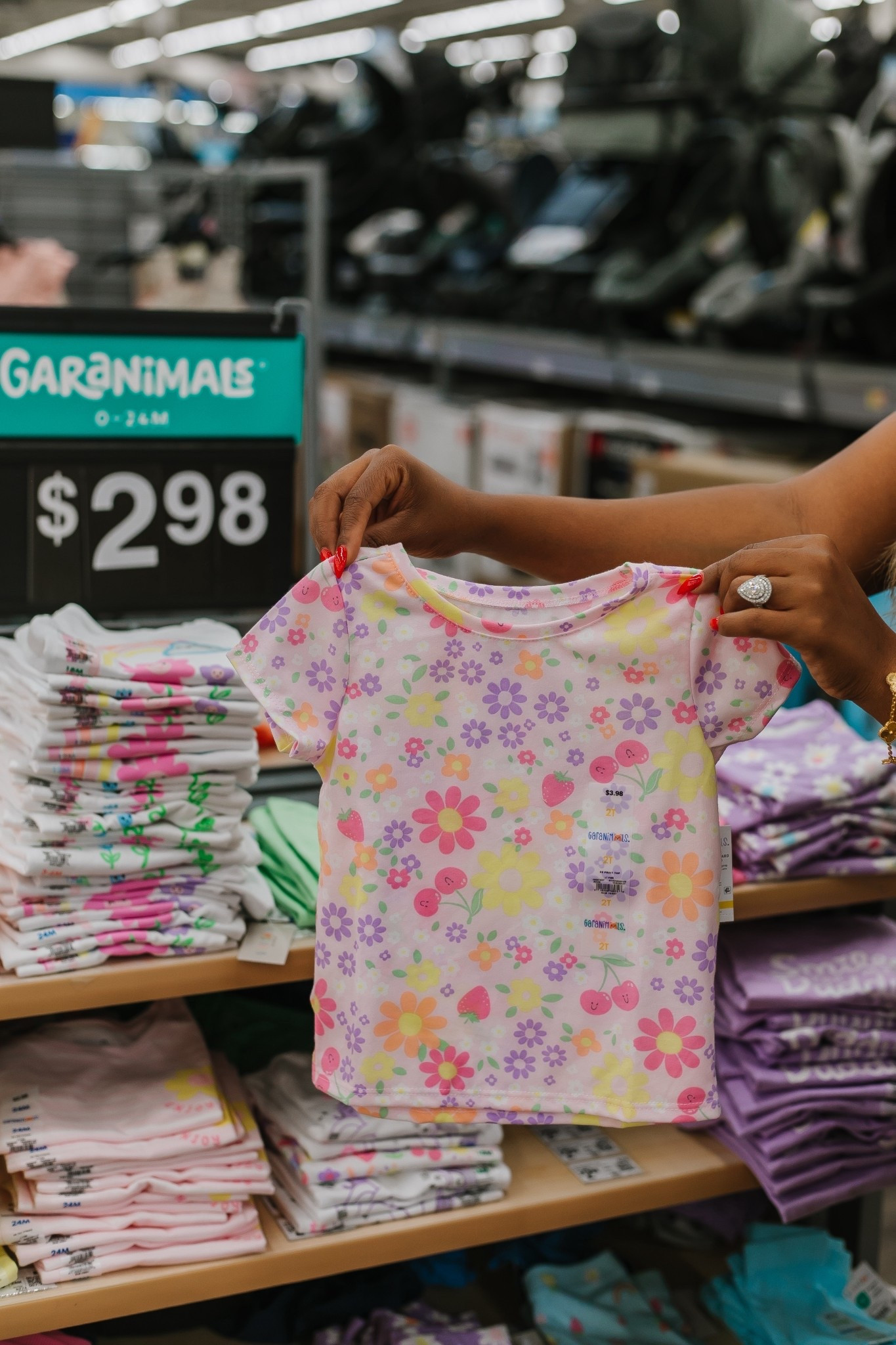 Garanimals always comes through with the cutest stuff for the littles 💕
And y’all… $3 shirts?! You really can’t beat it with a stick 😅 Perfect for everyday play and mixing and matching. I always stock up when I see new prints like this one—so fun and bright for summer! 🌸🍓

#WalmartFinds #Garanimals #GirlMomStyle #AffordableAndAdorable #ToddlerStyle #MomLifeWin