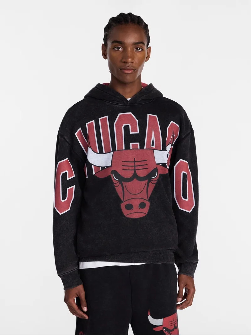 NBA Chicago Bulls Men's & Men's Big and Tall Oversized Pullover Hoodie, Sizes XS-4XLT | Walmart (US)