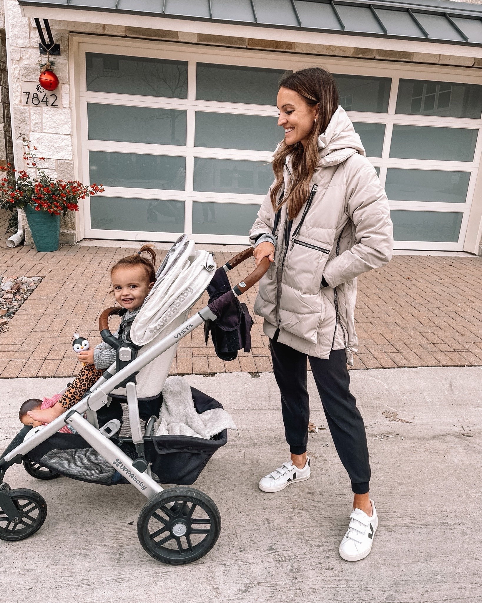 amazon puffer jacket on sale for black friday 😍 wearing size small 