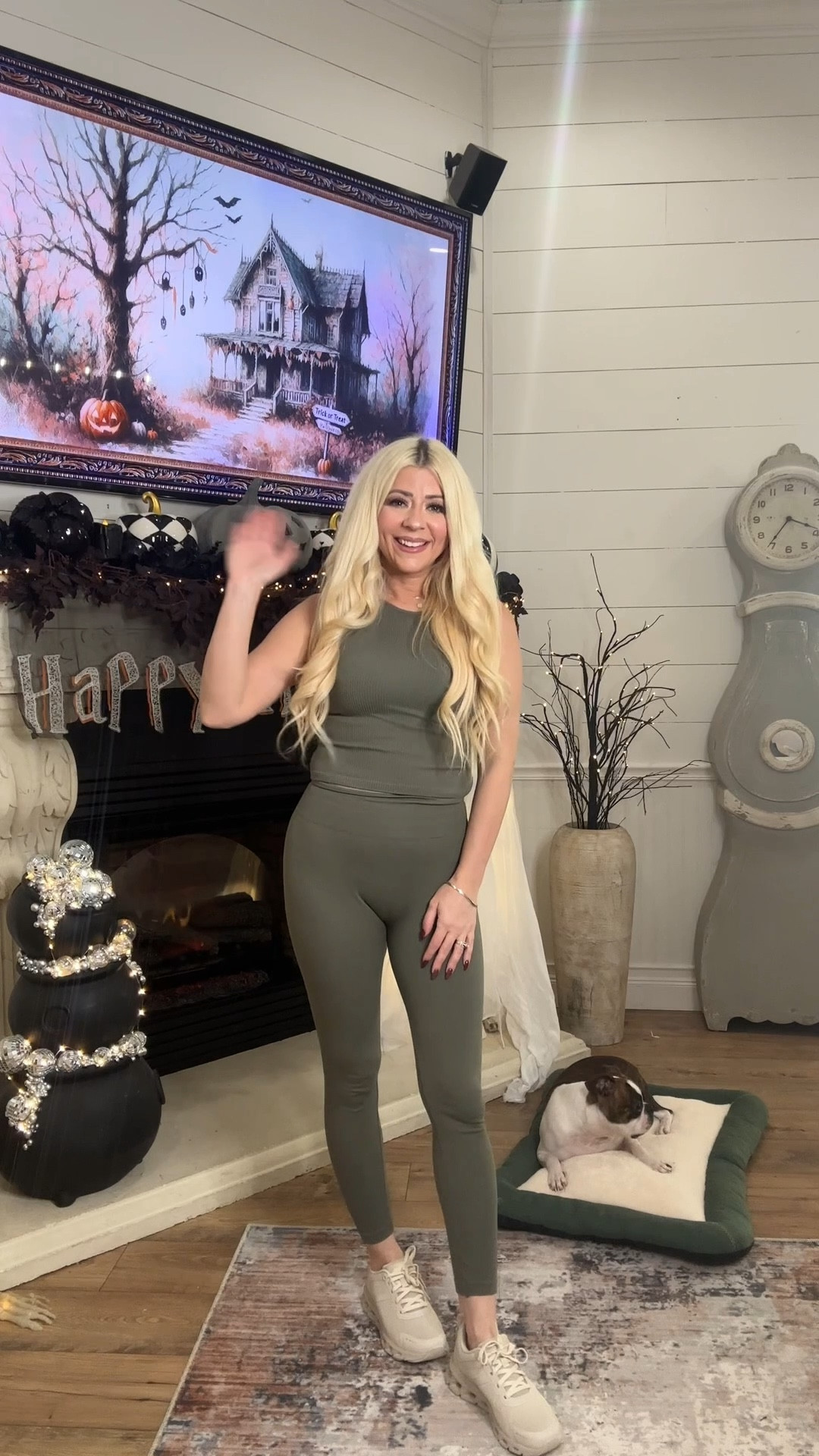 Halloween Decorating

#halloween #halloweendecor

#LTKSeasonal #LTKFallSale #LTKHome