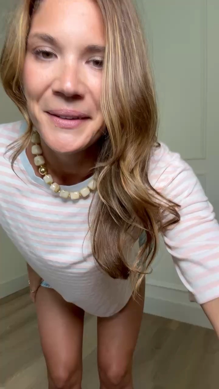 This pink striped top is cute from every angle, especially with the bow detail in the back. The relaxed fit makes it easy to pair with jeans, shorts, or skirts for a colorful everyday outfit.

Size M

Tall girl outfits, Pink striped top, Bow back top, Tall friendly clothing, Casual outfit ideas, Feminine tops, Everyday style, Colorful fashion, Weekend outfit, Summer to fall style, 6 foot style, Stang and Co

#LTKootd #LTKSeasonal #LTKTall