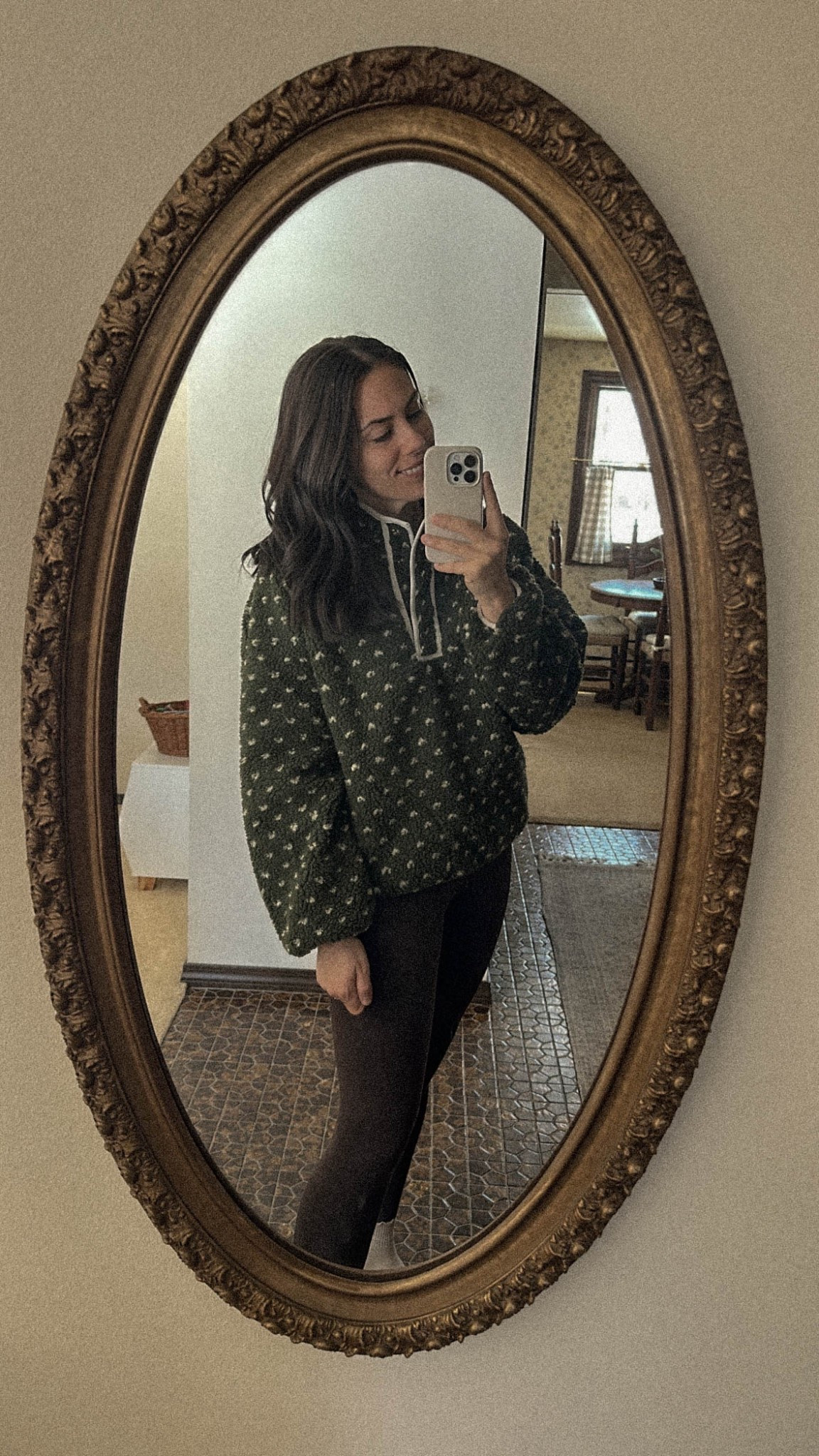 Cozy winter comfy outfit

#LTKdayinmylife #LTKmomlife #LTKActive
