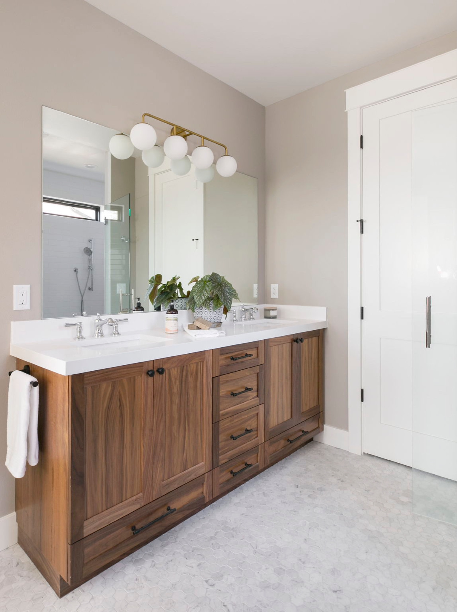 Simple, fresh bathroom vanity lighting!! Our fav!

#LTKhome #LTKsalealert #LTKstyletip