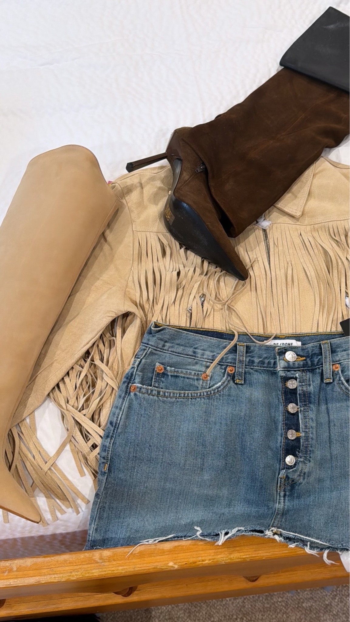 GRWM in Aspen 🌟

Wearing a size 8 boots, Small top, and 26 skirt!!

#LTKdayinmylife #LTKgrwm #LTKootd