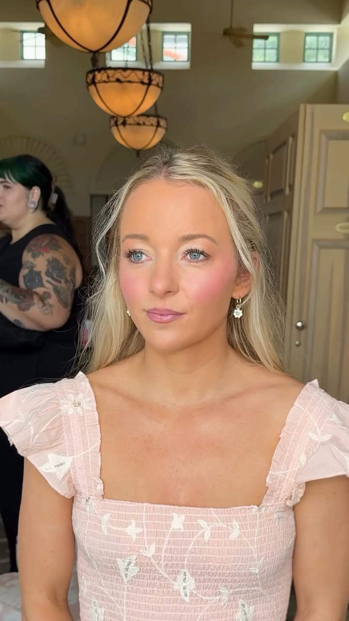 Bridesmaid’s glam for @amylittleson at @jacquelinerendell special day 🤍 Hair: @thevanityssi Venue: Ocean Forest Golf club

Soft glam, bridal makeup, travel makeup, bridesmaid, natural makeup, bridesmaid makeup