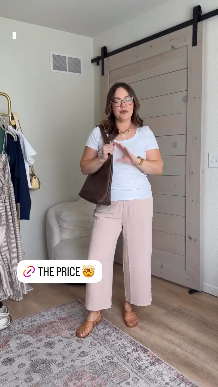 I loveeee this basic white tee scoop neck // dress it up or down for everyday wear or business casual

#LTKootd #LTKMidsize #LTKWorkwear