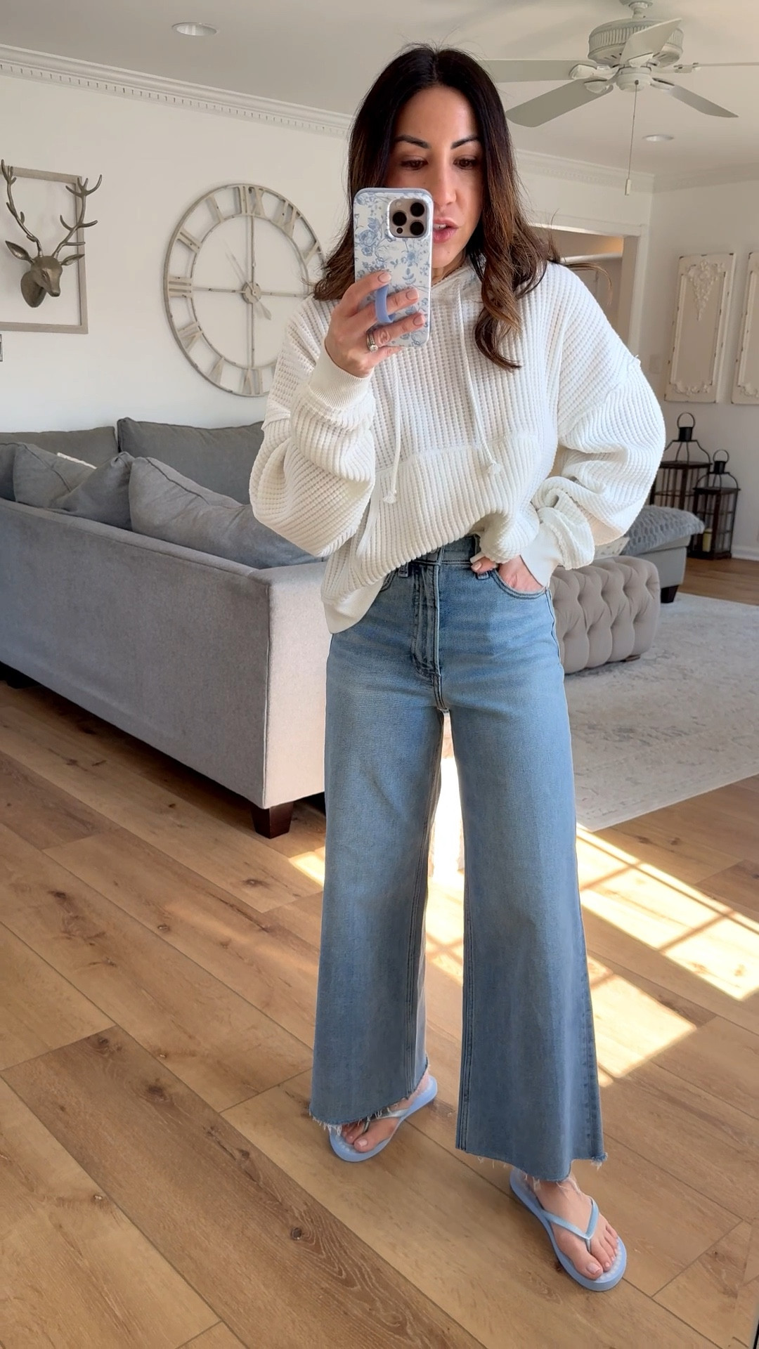 I size up to a 26 in the Pistola jeans. American Eagle code tammyAE25. Small hoodie. Wide leg jeans.



#LTKPetite #LTKSaleAlert #LTKOver40