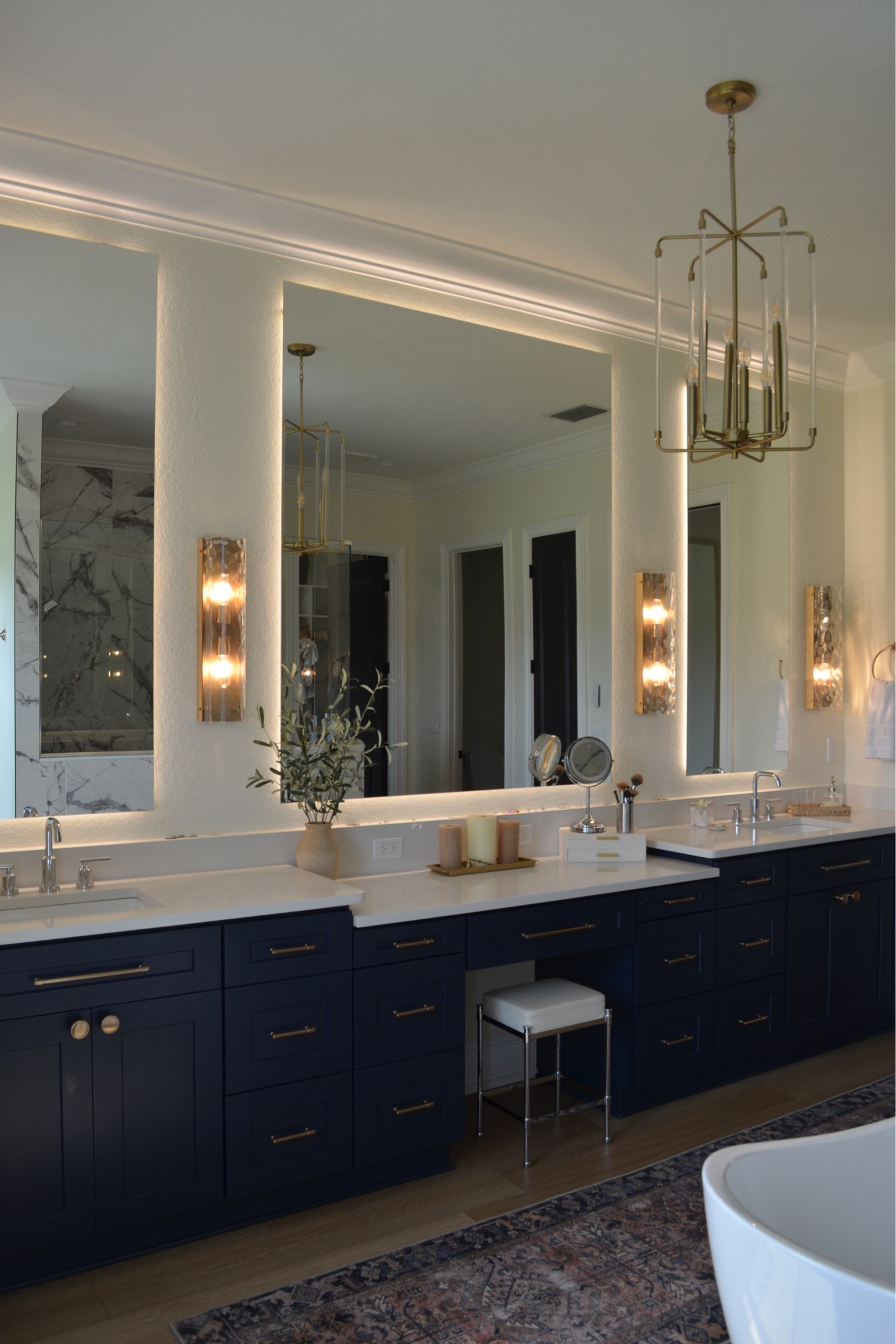 Primary bathroom, bathroom inspo, light sconces, brass hardware, master bathroom 

#LTKhome
