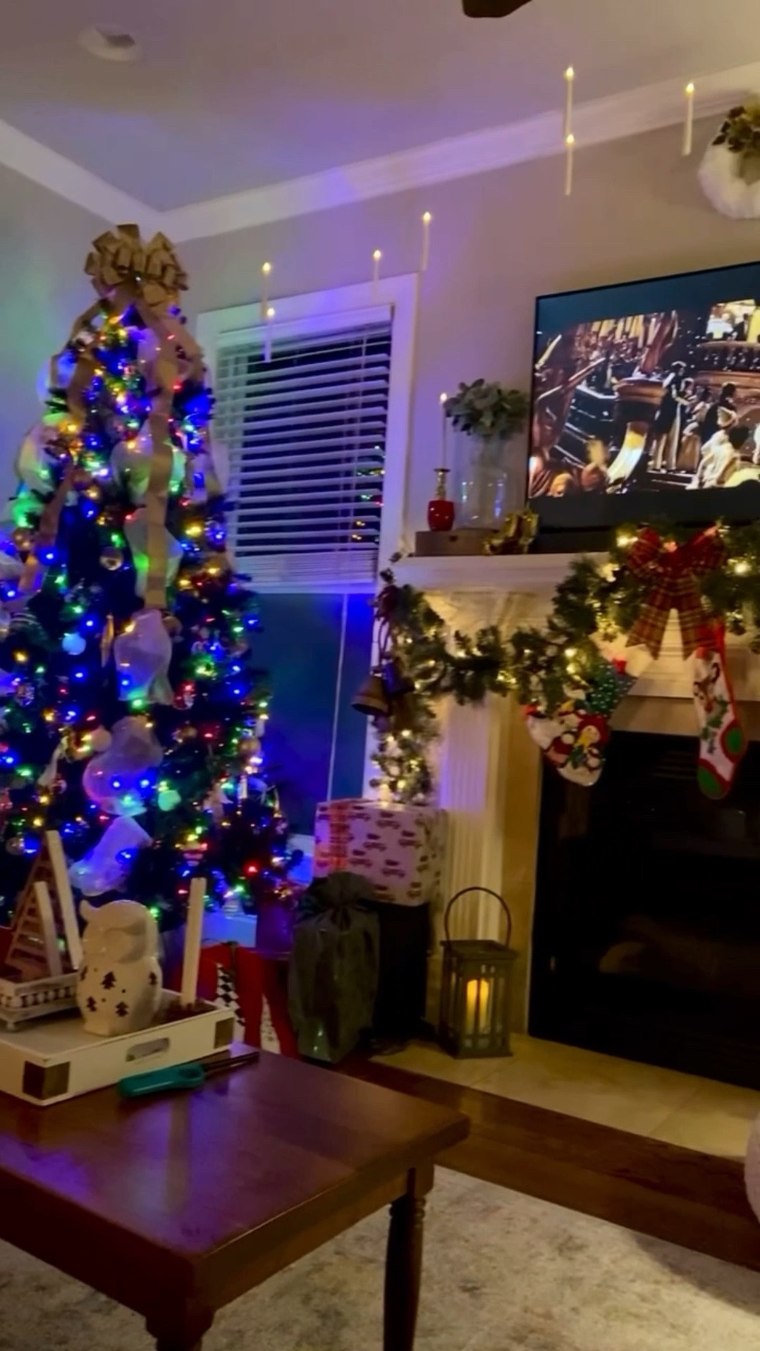 Throwback to last years’ Christmas tree and loving room decor 🎄

Christmas Decor | Christmas Tree | Farmhouse Christmas Tree | Mesh Ribbon | Ribbon Tree Topper | Gold Ribbon | Viral Christmas Tree | Christmas Tree Collar | Metal Christmas Tree Collar | Farmhouse Tree Collar | floating candles | Harry Potter Christmas | Flameless Candles

#LTKHome #LTKHoliday #LTKSeasonal