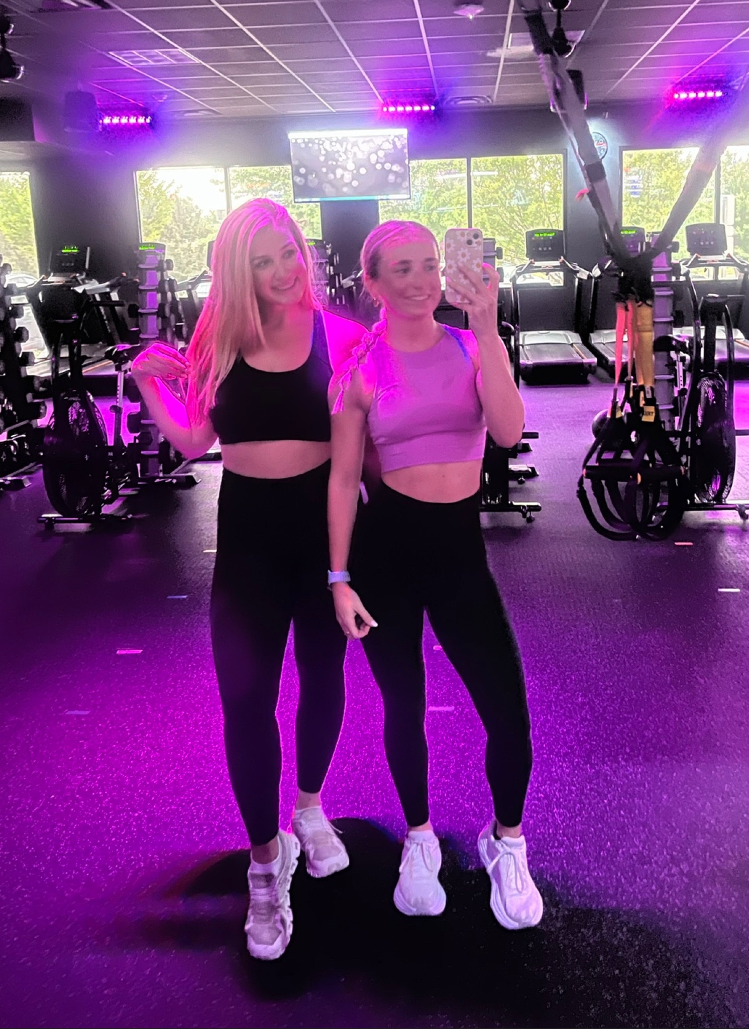 My favorite Lulu lemon matching set paired with the best workout sneakers!

#LTKshoecrush #LTKfitness