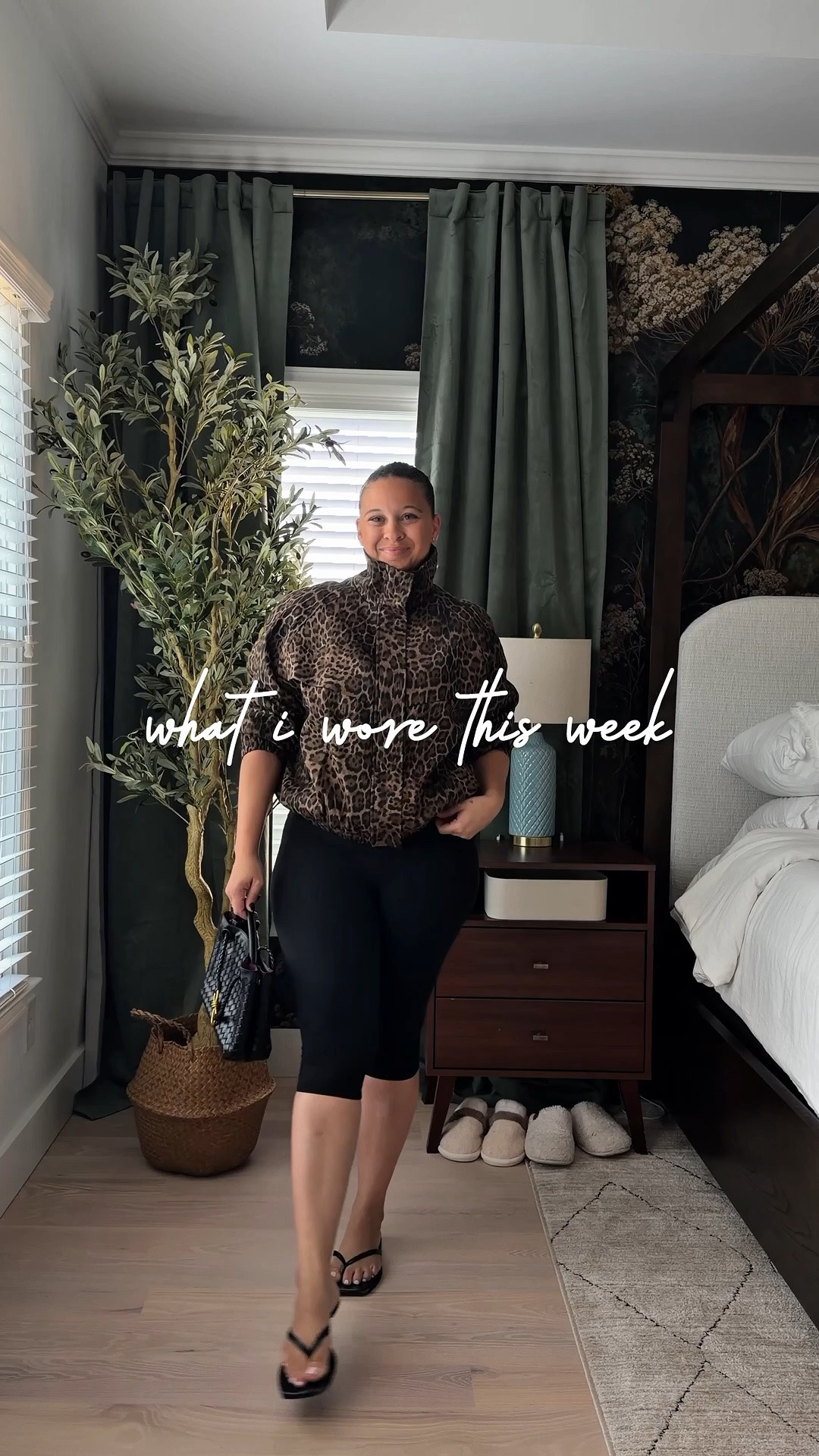 A realistic week of outfits, size 12 mom outfits, size 14 mom outfits, midsize mom outfits