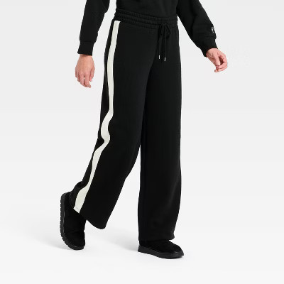 Women's Mid-Rise Straight Leg Pull-On Pants - Universal Thread™ Black XS | Target