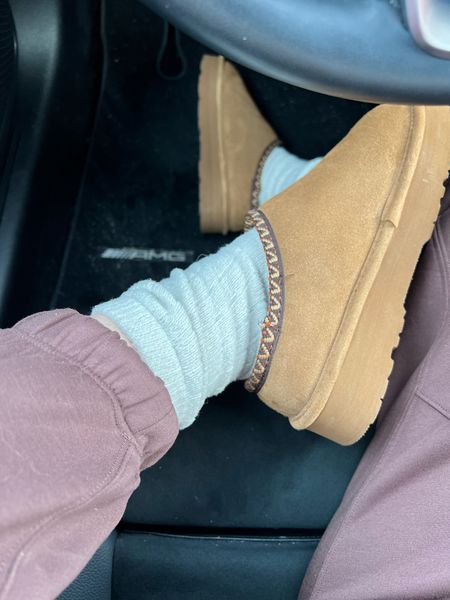 Still loving these Ugg dupes. They’ve held up well through the winter so far! Found more in stock and on drop. 

I’m wearing the chestnut color but they also come in a chocolate brown and black. 

Bonus they’re Water-repellent  

#LTKshoecrush #LTKfindsunder50 #LTKsalealert