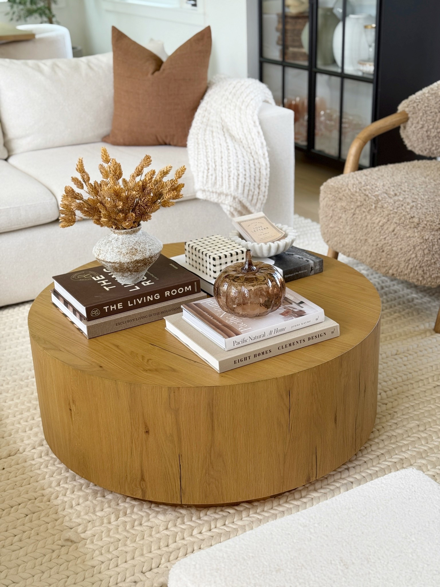 Fall coffee table styling 🌾🎃 decor finds from Target!

Living room
Home decor 

#LTKHome #LTKFindsUnder50 #LTKSeasonal
