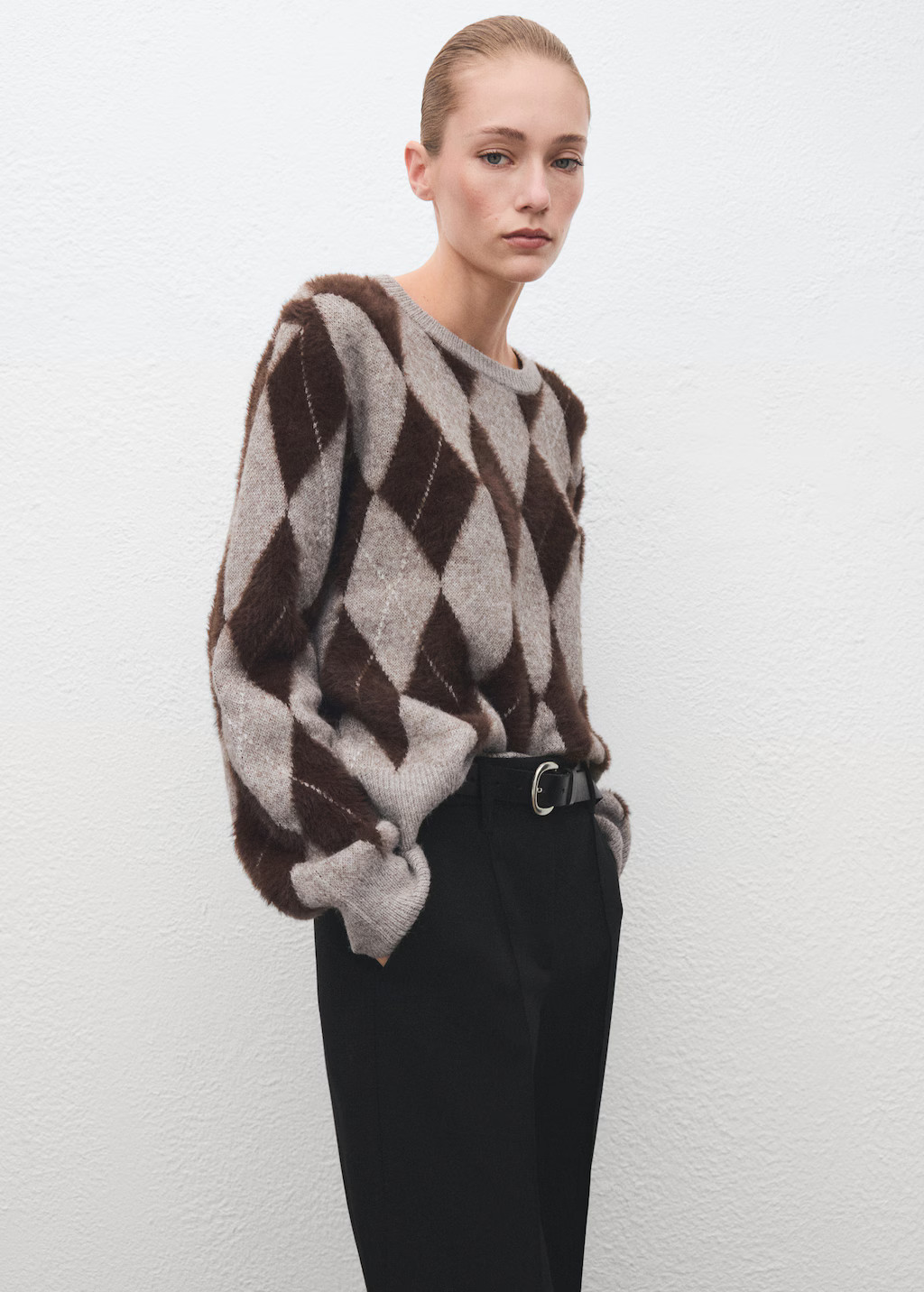 Diamond-patterned knitted sweater - Women | MANGO United Kingdom | MANGO (UK)