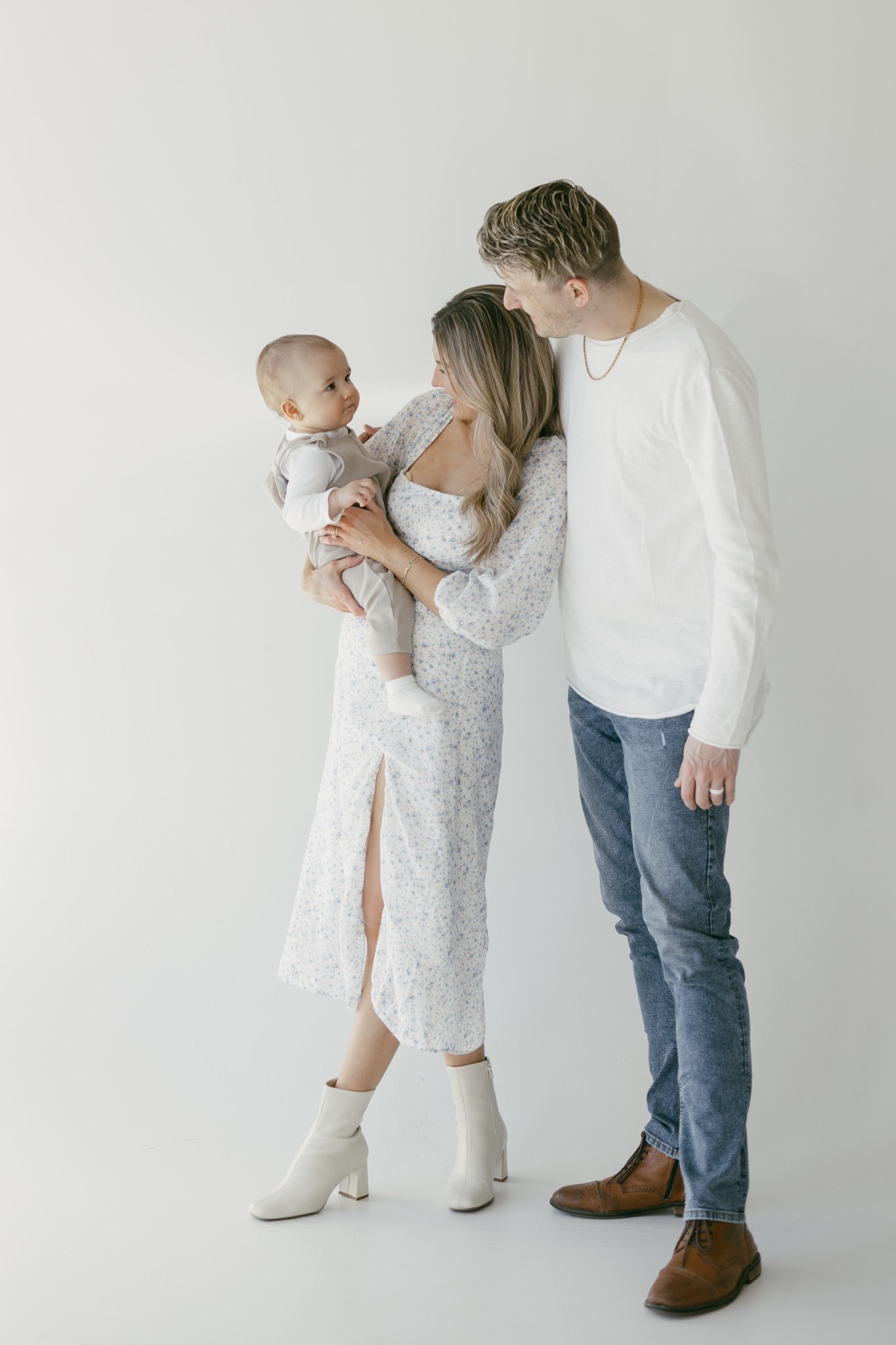 Family Photos 🕊️📸

Family photo outfit ideas, baby boy outfits, toddler outfit for photoshoot, family photos, family photoshoot outfit ideas, studio family photo outfits, Easter dress, spring family photos, spring wedding guest dress

#LTKKids #LTKFamily #LTKBaby