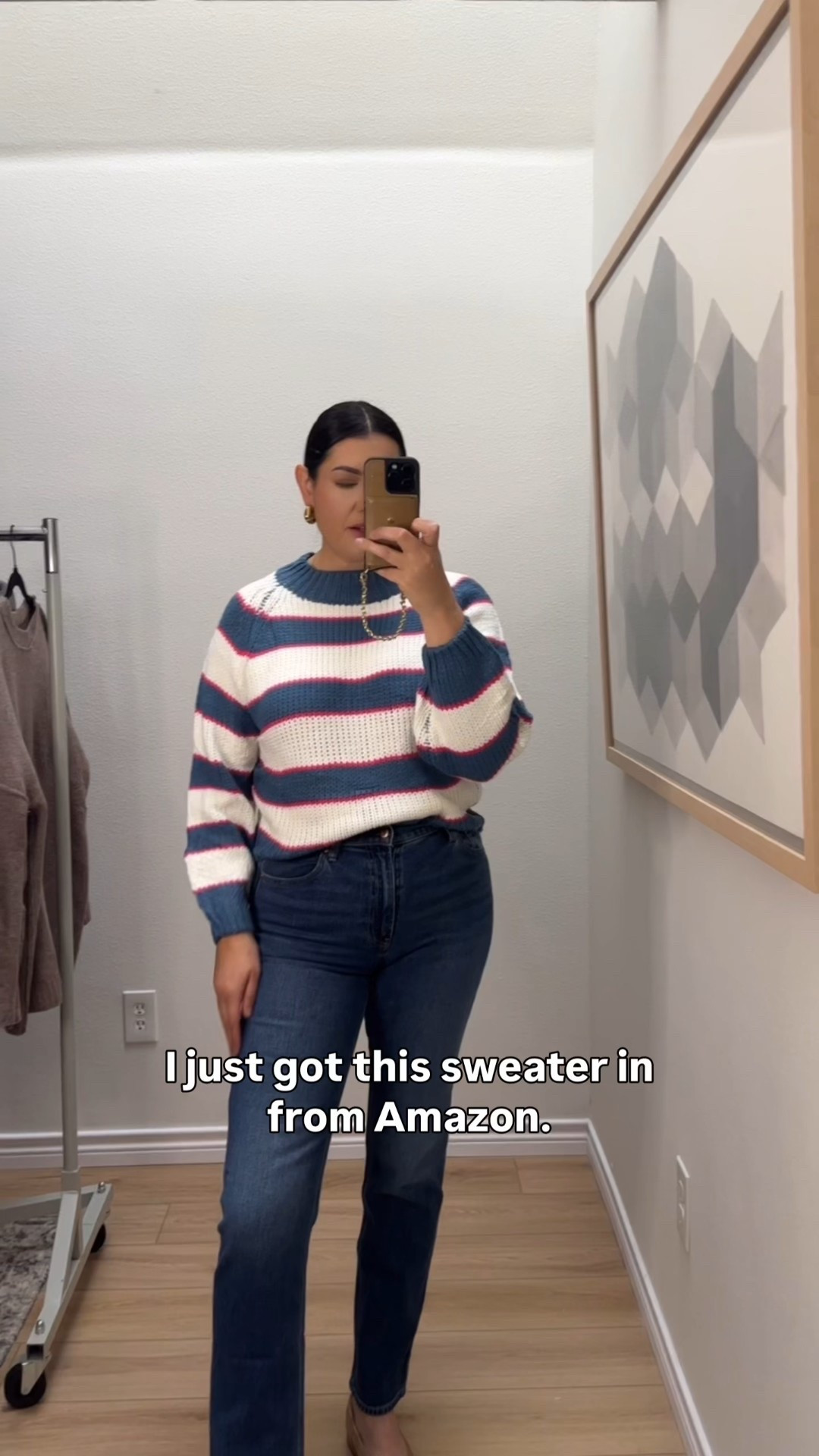 I’m in the large of the sweater snd it runs small!!

I’m in the 30 of the jeans, tts!