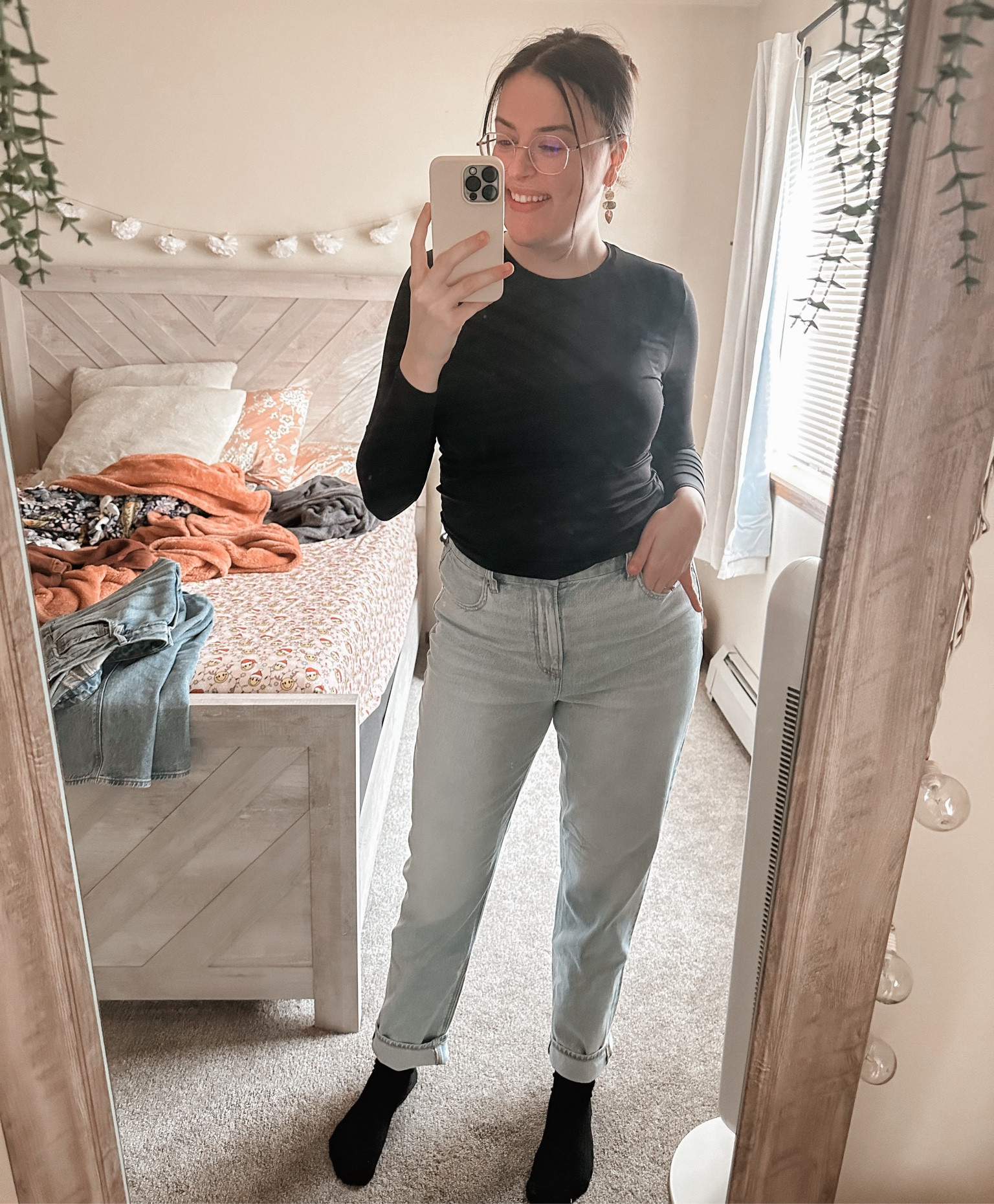 Mom jeans?? Finally found a pair 😍
Apparently I’m oddly shaped because after YEARS of looking I finally found a pair of mom jeans that fit like a mom jean SHOULD! 😂

And you know something is legit if I buy 2 or more of them….now I have a light wash and a medium wash 👀

#LTKMidsize #LTKFindsUnder100 #LTKStyleTip