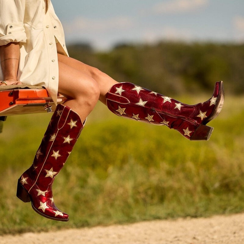 Cowgirl boots
Red boots
Country concert
Festival outfits 
Rodeo outfit 

#LTKFestival