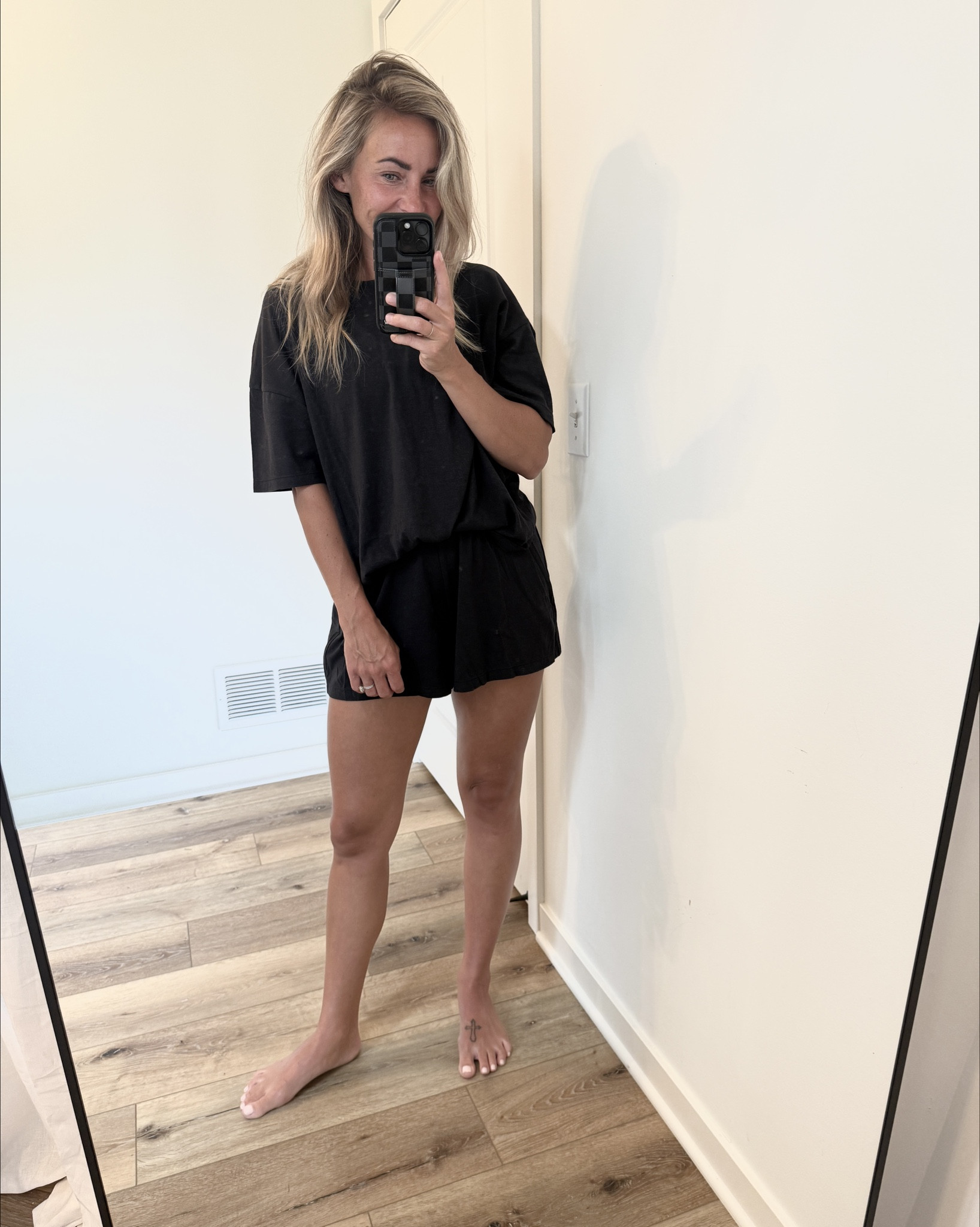 This pj set is a 12/10 for comfort, fit, lightweight, soft, alllllll the ⭐️ s! I’m ordering all the colors 🤣

Wearing size small.

#LTKHome #LTKFindsUnder50 #LTKStyleTip