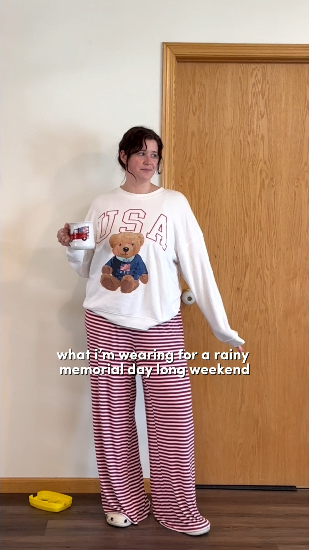 a little cold, a little rainy, a lot of patriotism 🇺🇸 
#memorialday #memorialdayweekend #usa #loungewear #aeriereal

#LTKootd