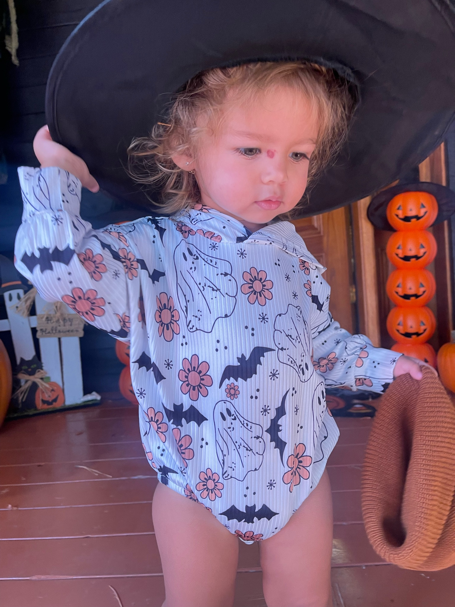 Zoe’s Halloween romper! She’s wearing 12-18 months #amazonfinds #toddleramazonfinds 

#LTKkids #LTKHalloween #LTKbaby