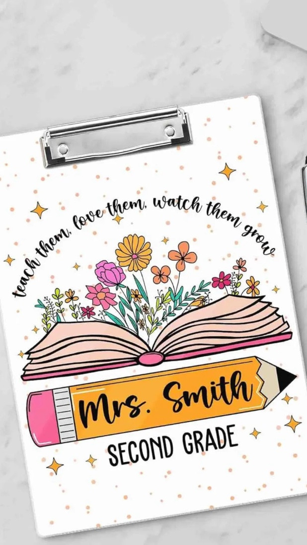 Custom teacher clipboard for your student teacher!
#StudentTeaching