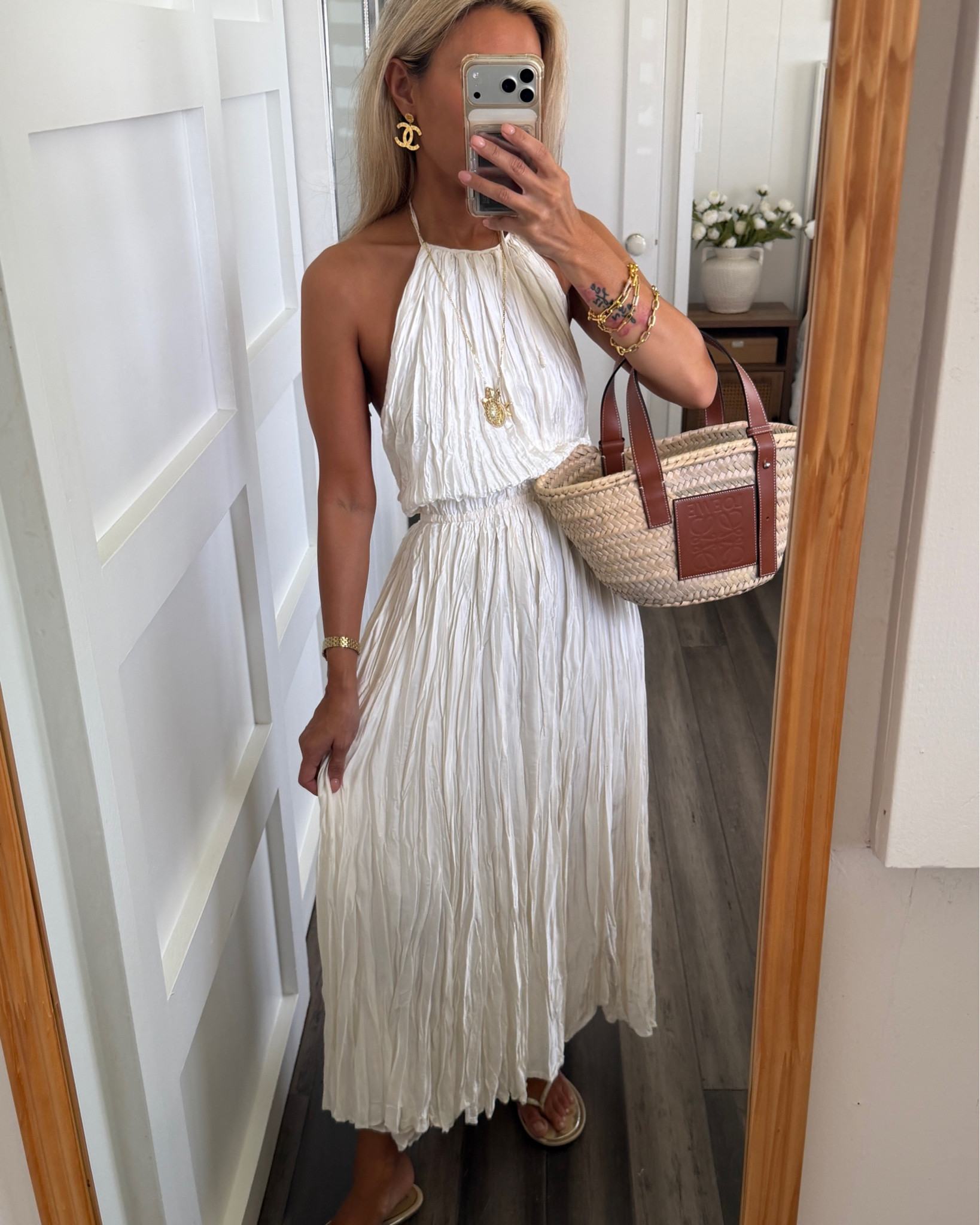 The chicest cream dress. Oh so flattering and so versatile. Completely in love. Wearing an xs,

#LTKPetite #LTKTravel #LTKSeasonal