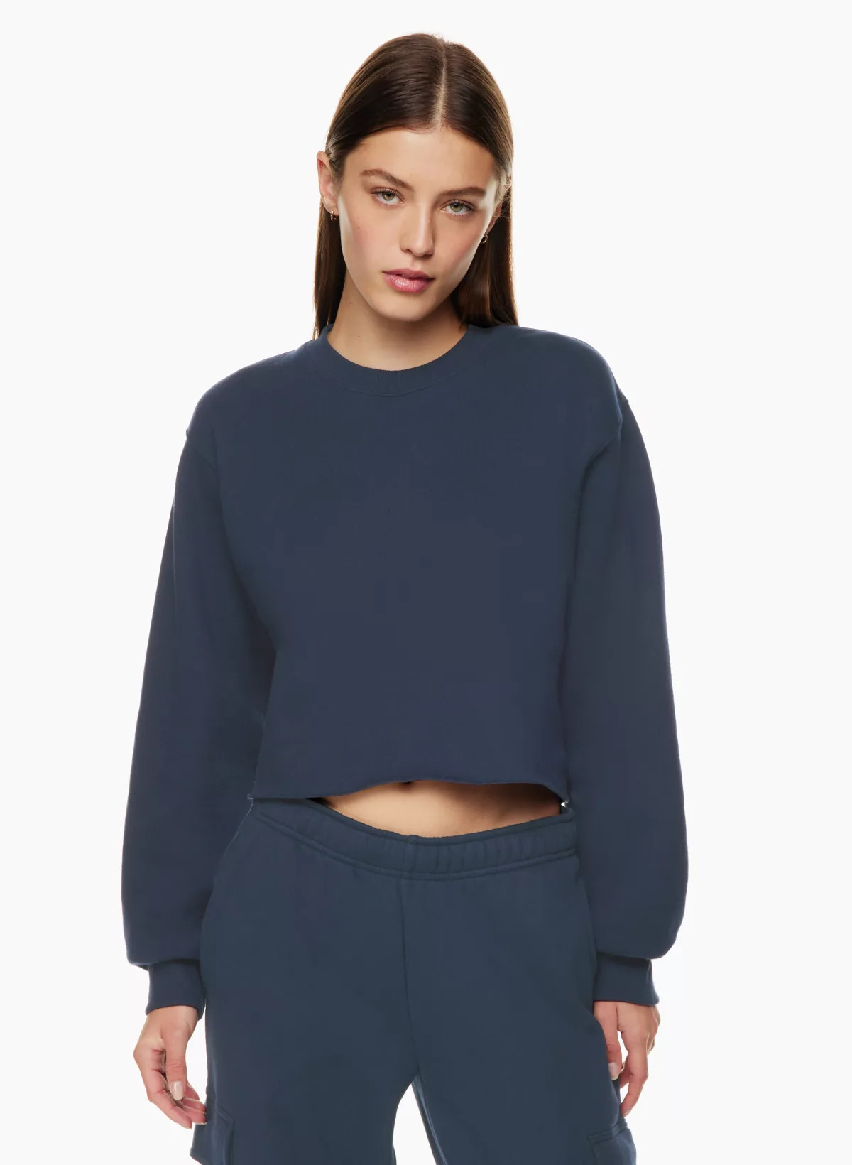 COZY FLEECE PERFECT CROPPED SWEATSHIRT | Aritzia