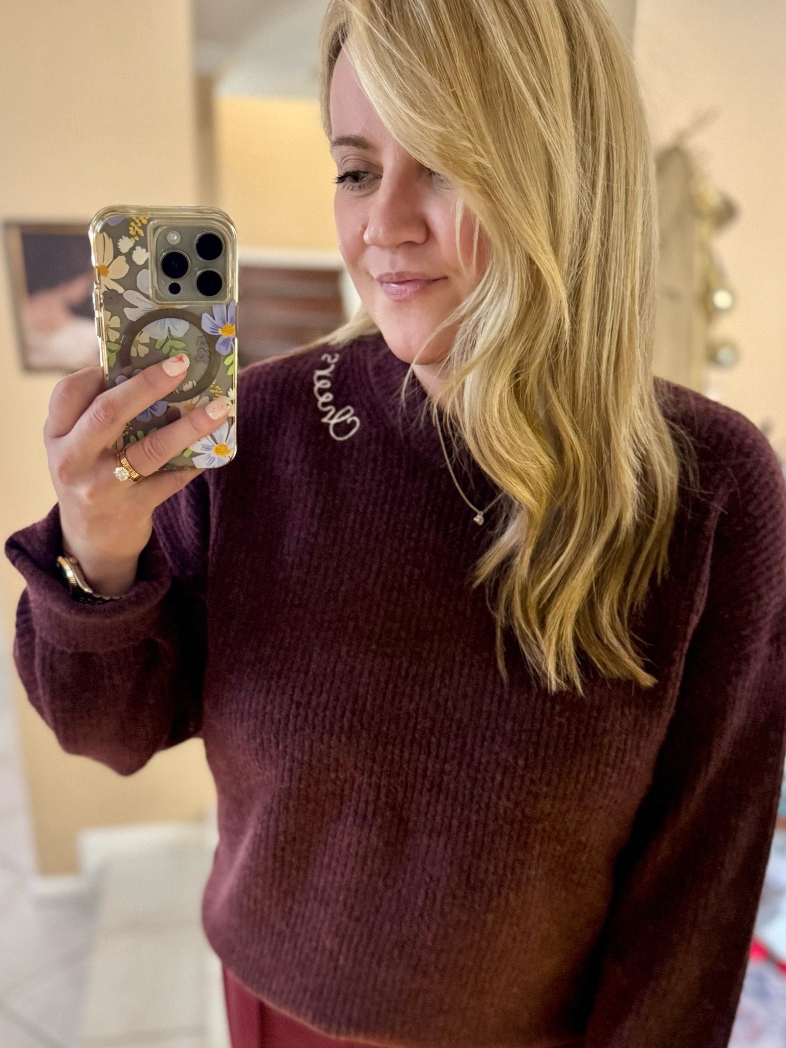 Holiday outfit sweater on salee

#LTKSaleAlert #LTKHoliday #LTKGiftGuide