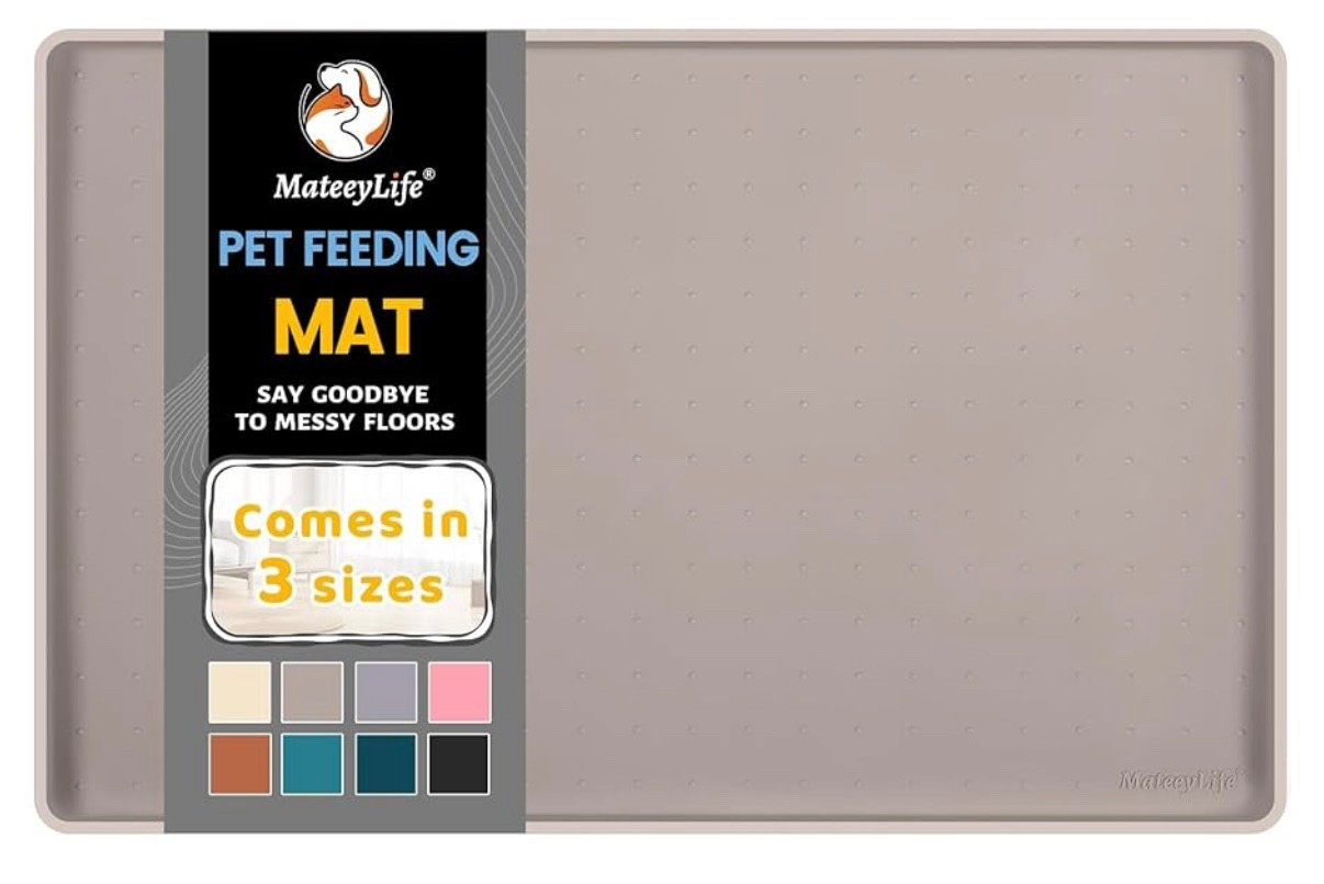 This feeding mat makes cleanup, super easy