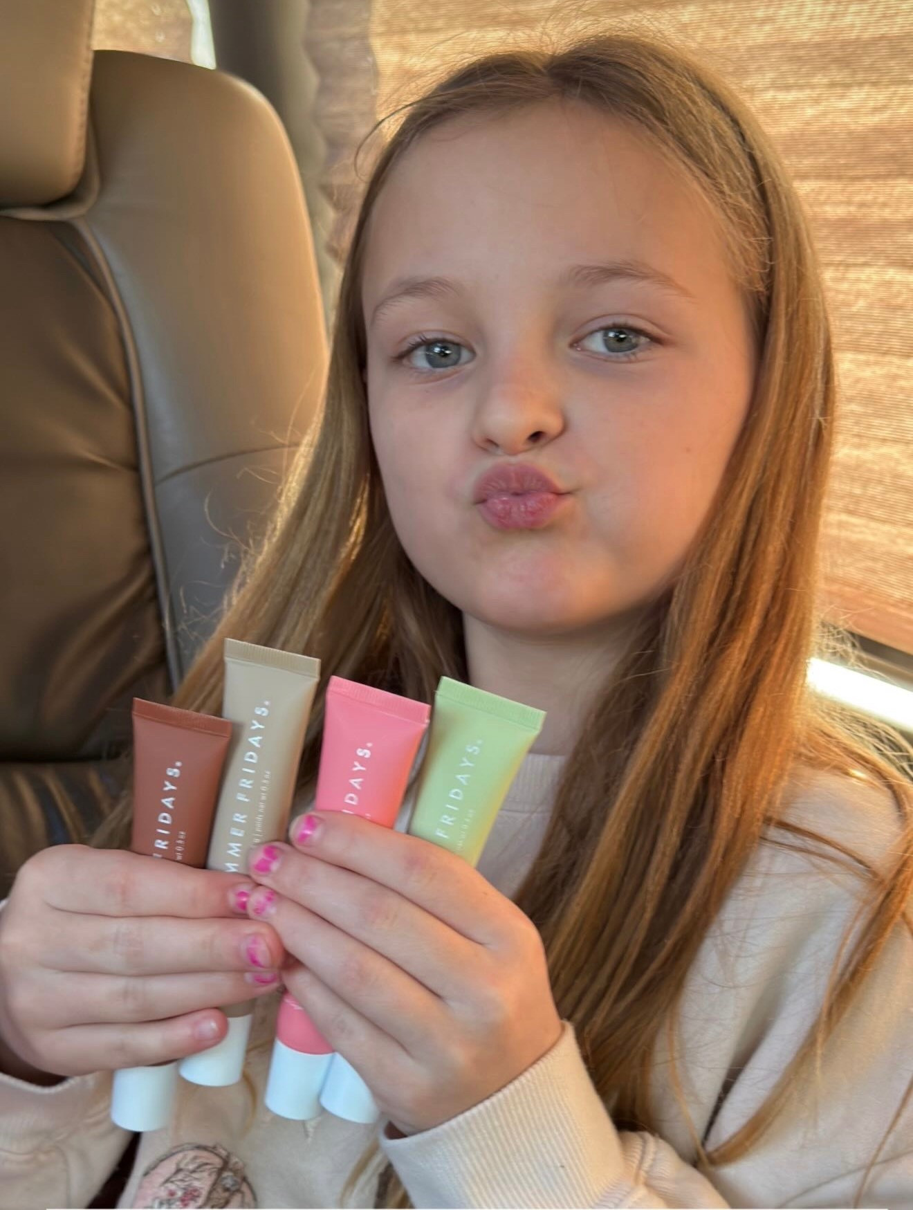 Summer Fridays 💋
My girls love lip gloss as much as their Mama 🥰