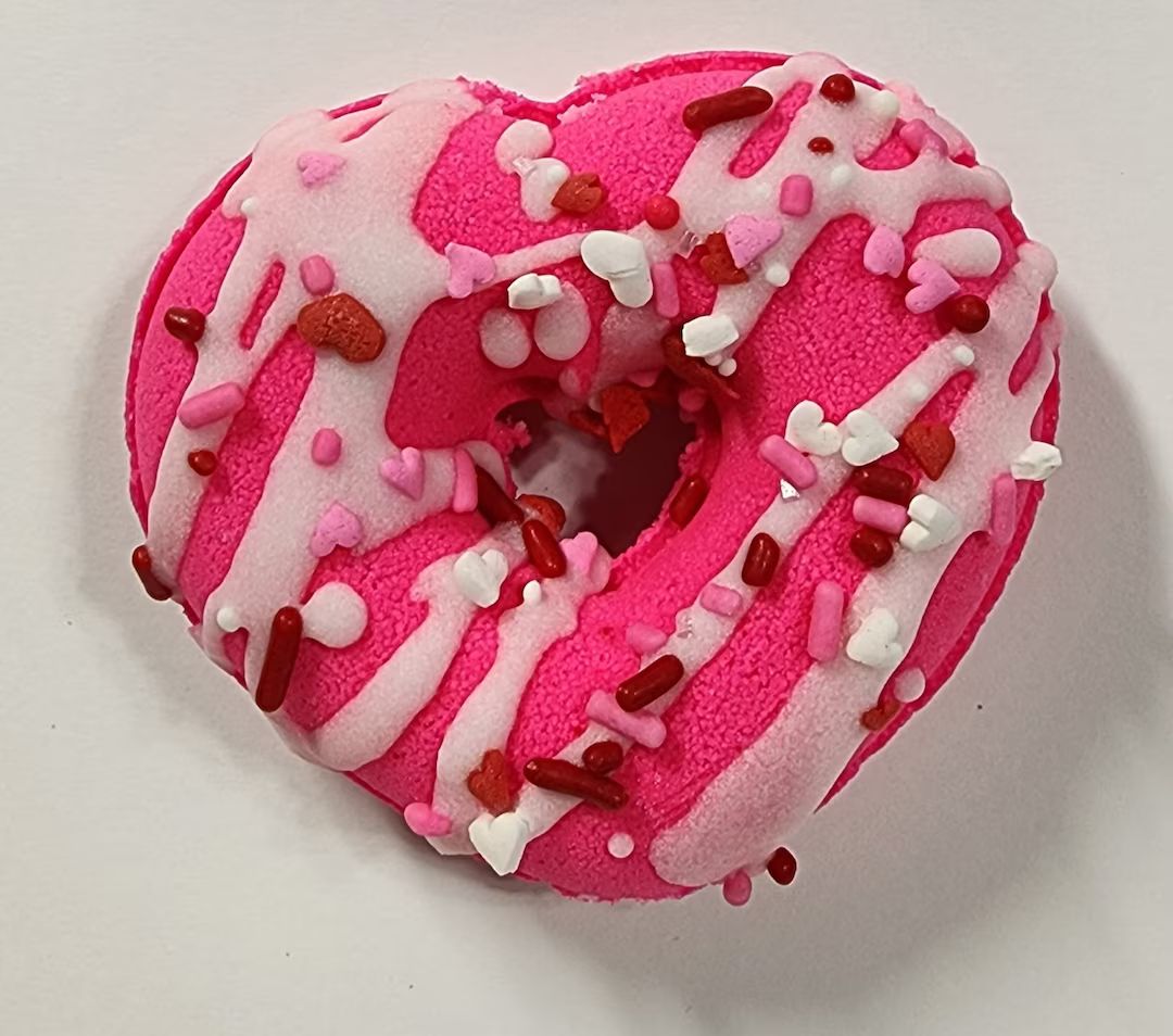 Valentine Heart Shaped Donut Bath Bomb,valentine's Gift,love,,bath Bomb,gifts for Her,heart,valen... | Etsy (US)
