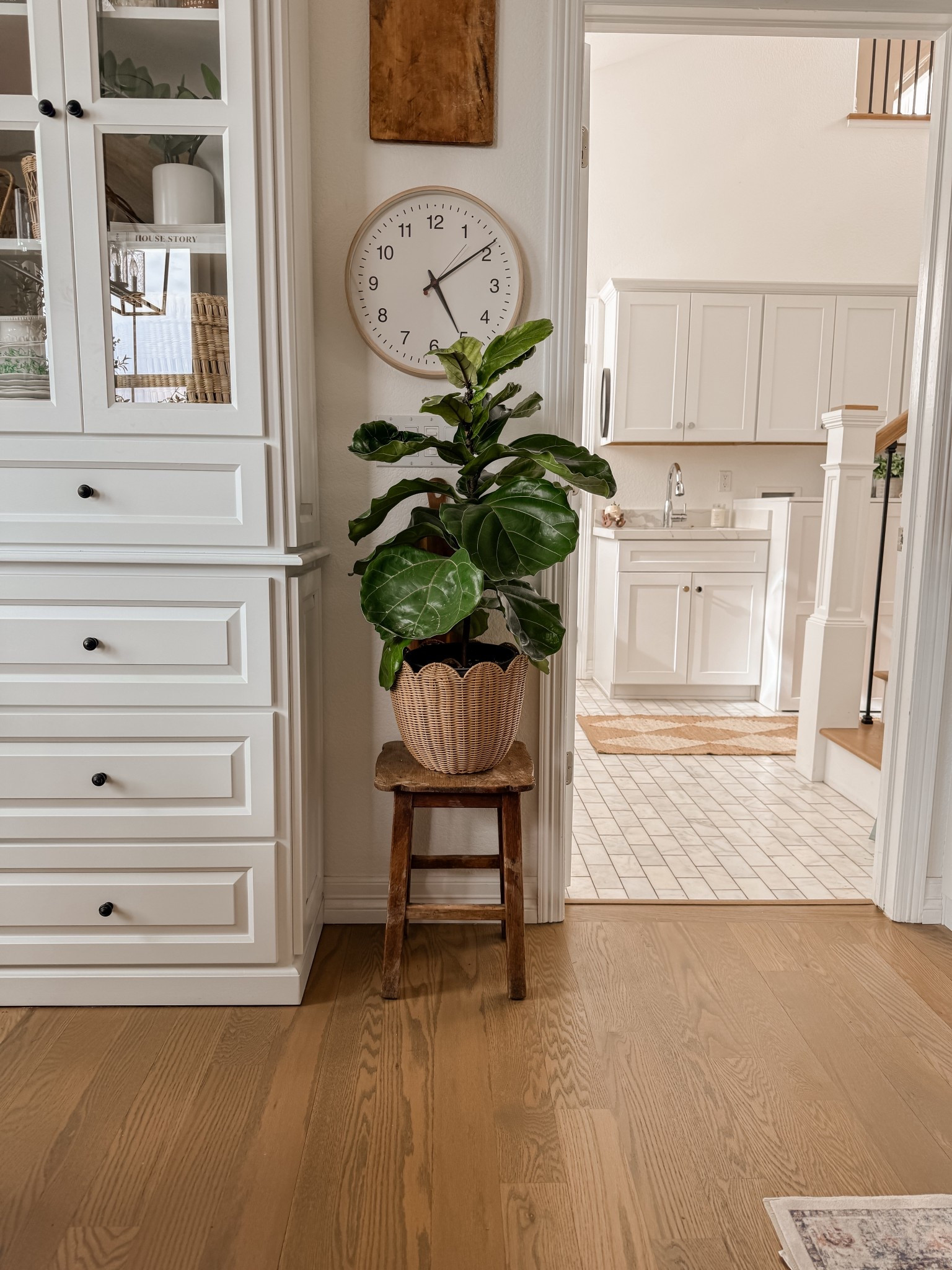 I’ve this scalloped basket from Walmart!! 