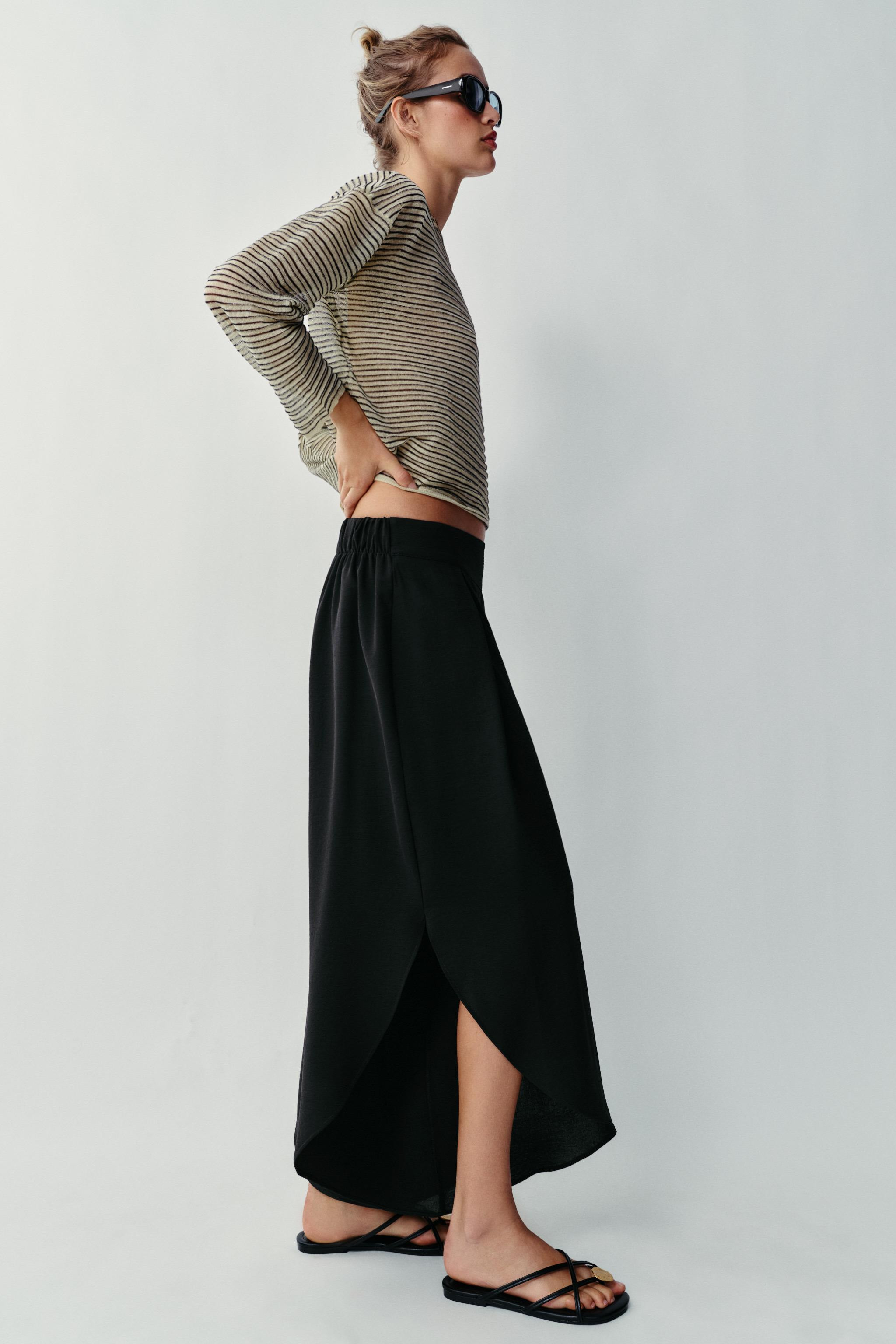 DescriptionColorContentsMeasurementsFine knit jumper with 25% linen. Round neck and long sleeves.... | Zara US