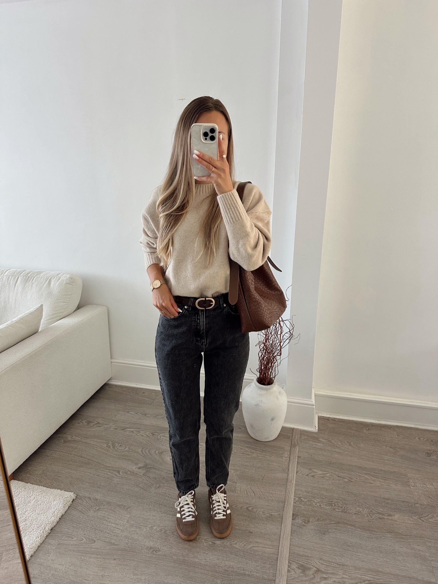 Casual, simple and realistic autumn outfit 🤎 another must-have jumper from ZARA 

#LTKeurope #LTKautumn #LTKuk