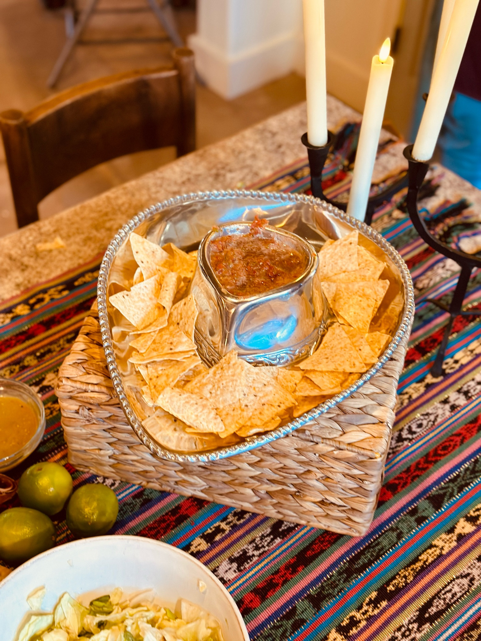 It’s taco night at Box Ranch🌮 I found this cowboy hat serving bowl and I had to have it. It adds a special touch to the dinner presentation, I get so many compliments on it. You can also add veggies, hummus, or whatever dip your heart desires. It makes a great gift for those who love a good table setting. 

#LTKfamily #LTKwedding #LTKFind