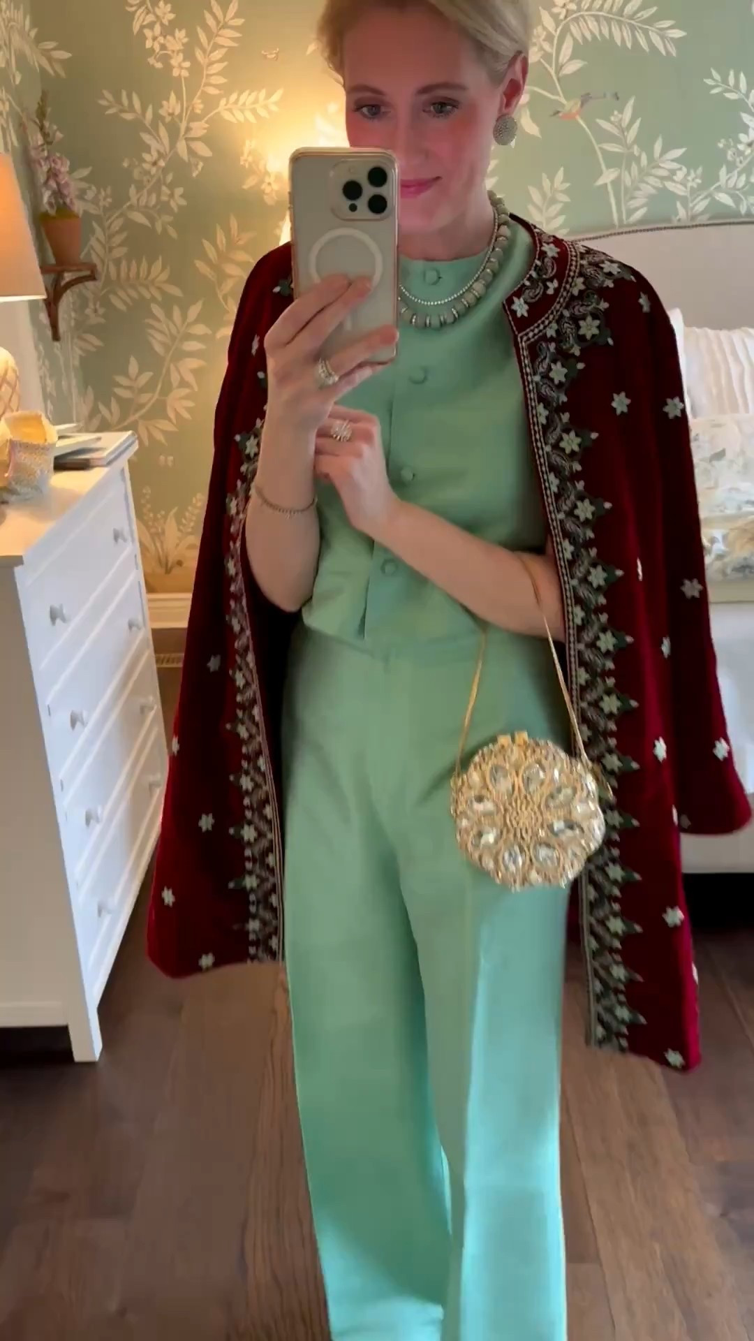 Beautiful party outfit and the perfect snowflake bag! 

#LTKHoliday #LTKootd