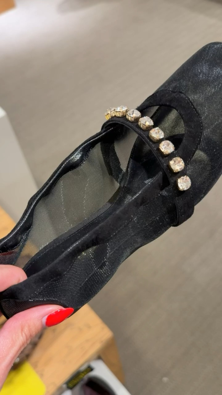 Nordstrom Anniversary Sale, Stuart Weitzman mesh flats.

#LTKSaleAlert