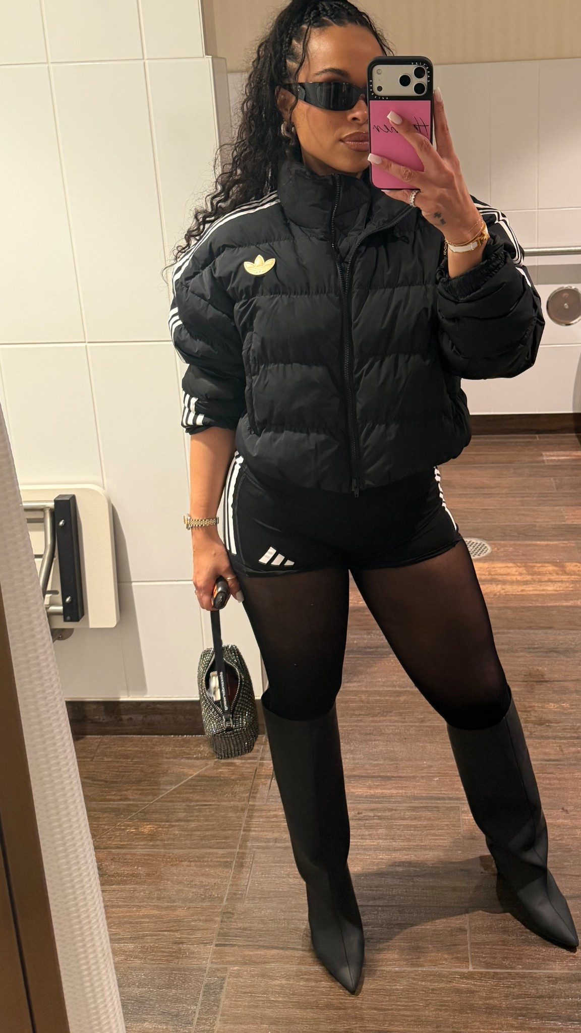 3stripes 🖤

#LTKootd #LTKMidsize