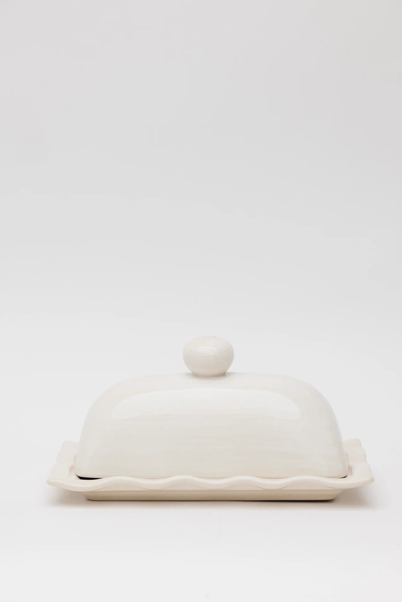 Baron Wavy Butter Dish | THELIFESTYLEDCO